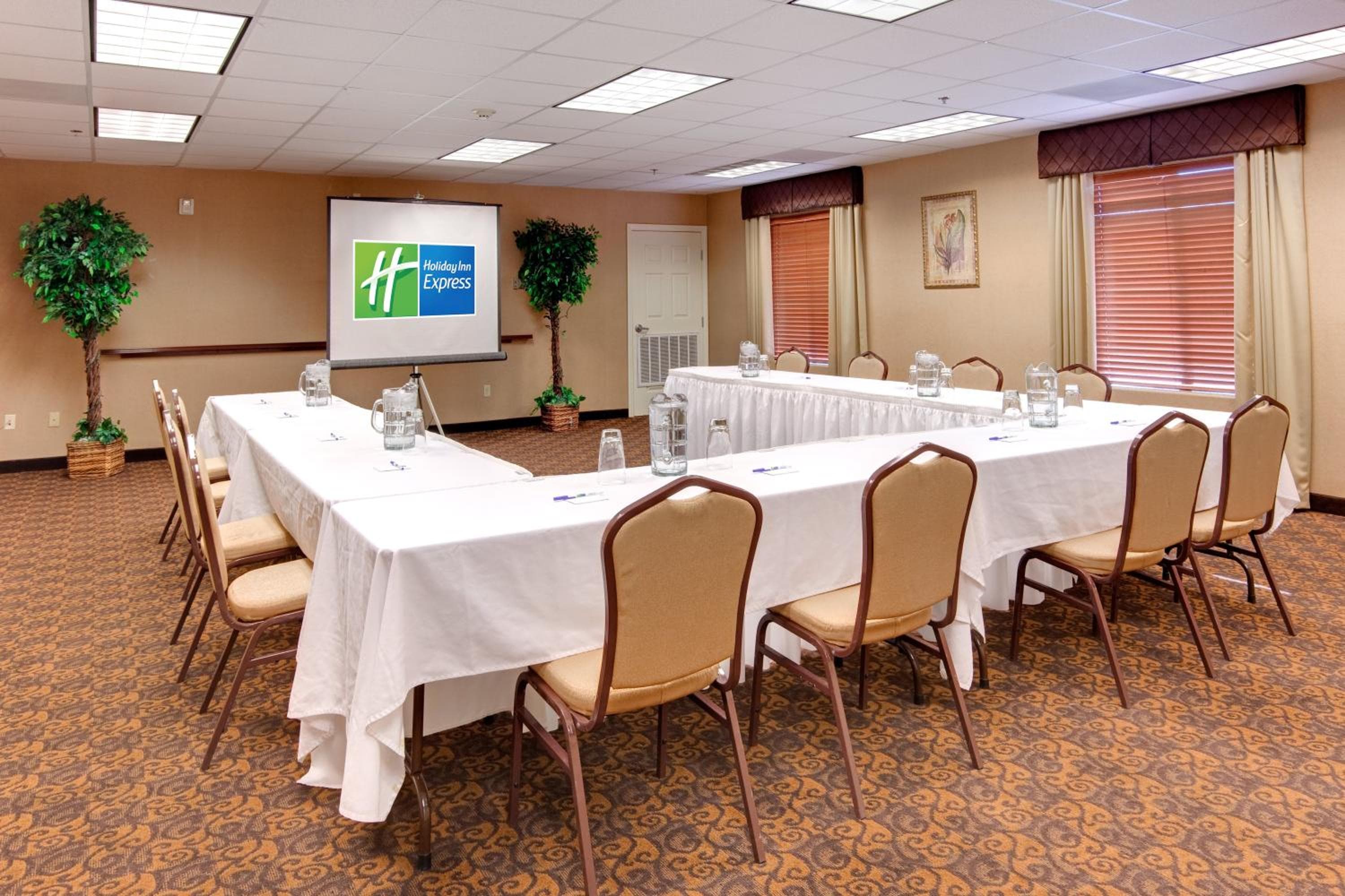 Holiday Inn Express Las Vegas-Nellis, ein IHG Hotel — 24