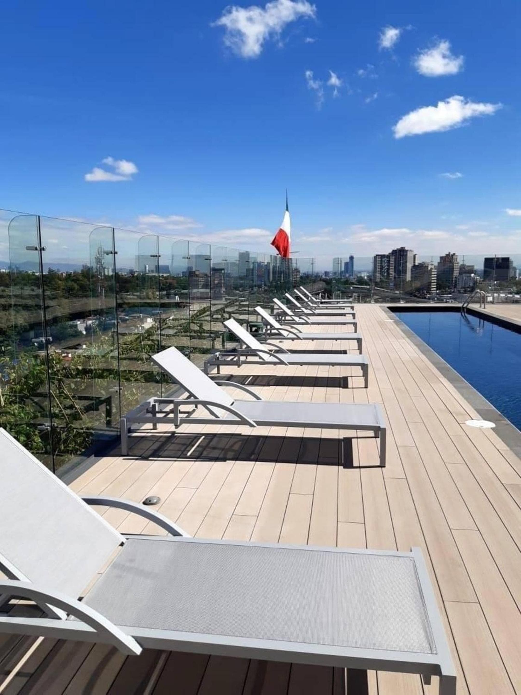 Galeria Plaza San Jeronimo — 2