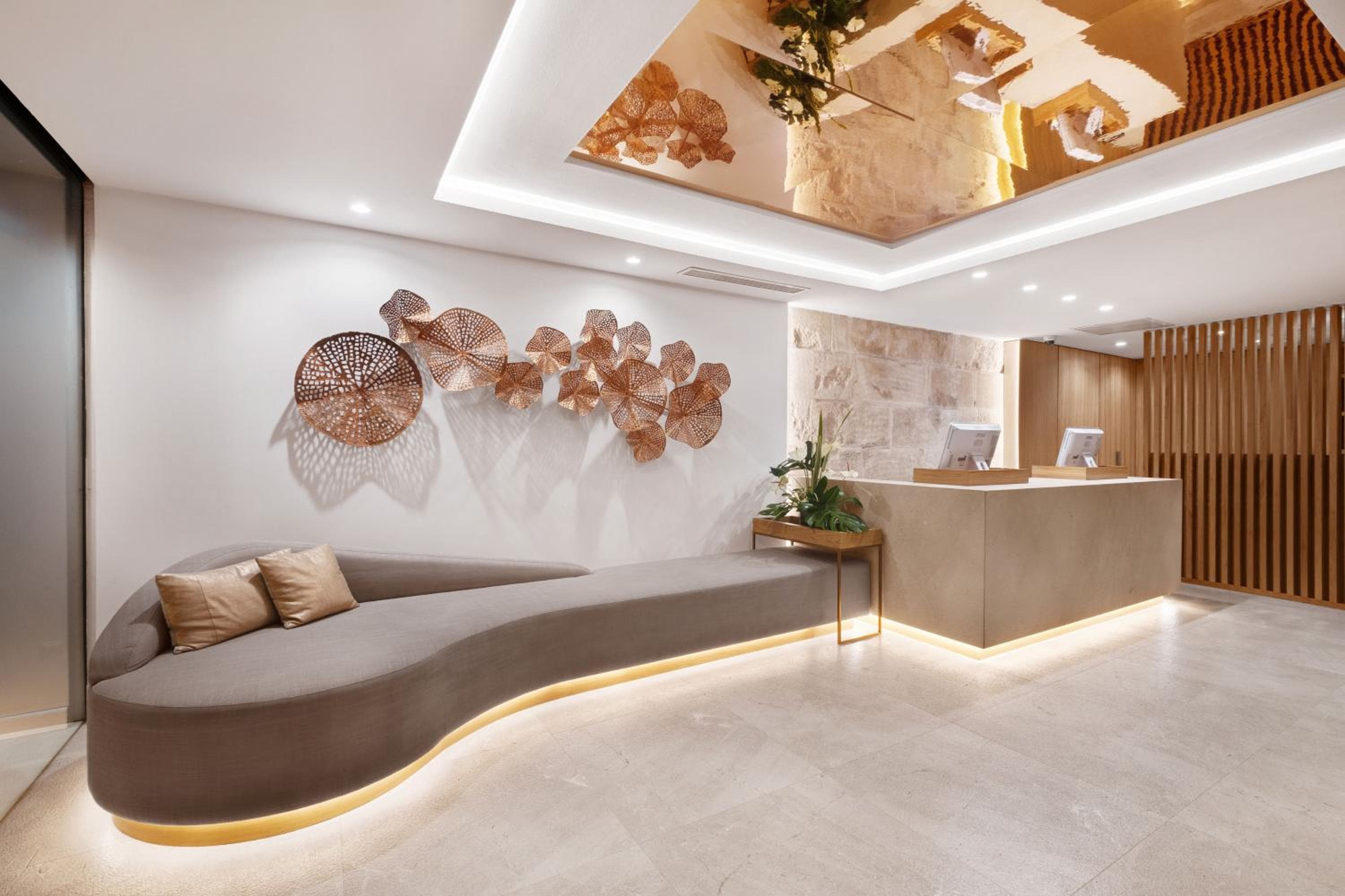 Hotel Almudaina — 6