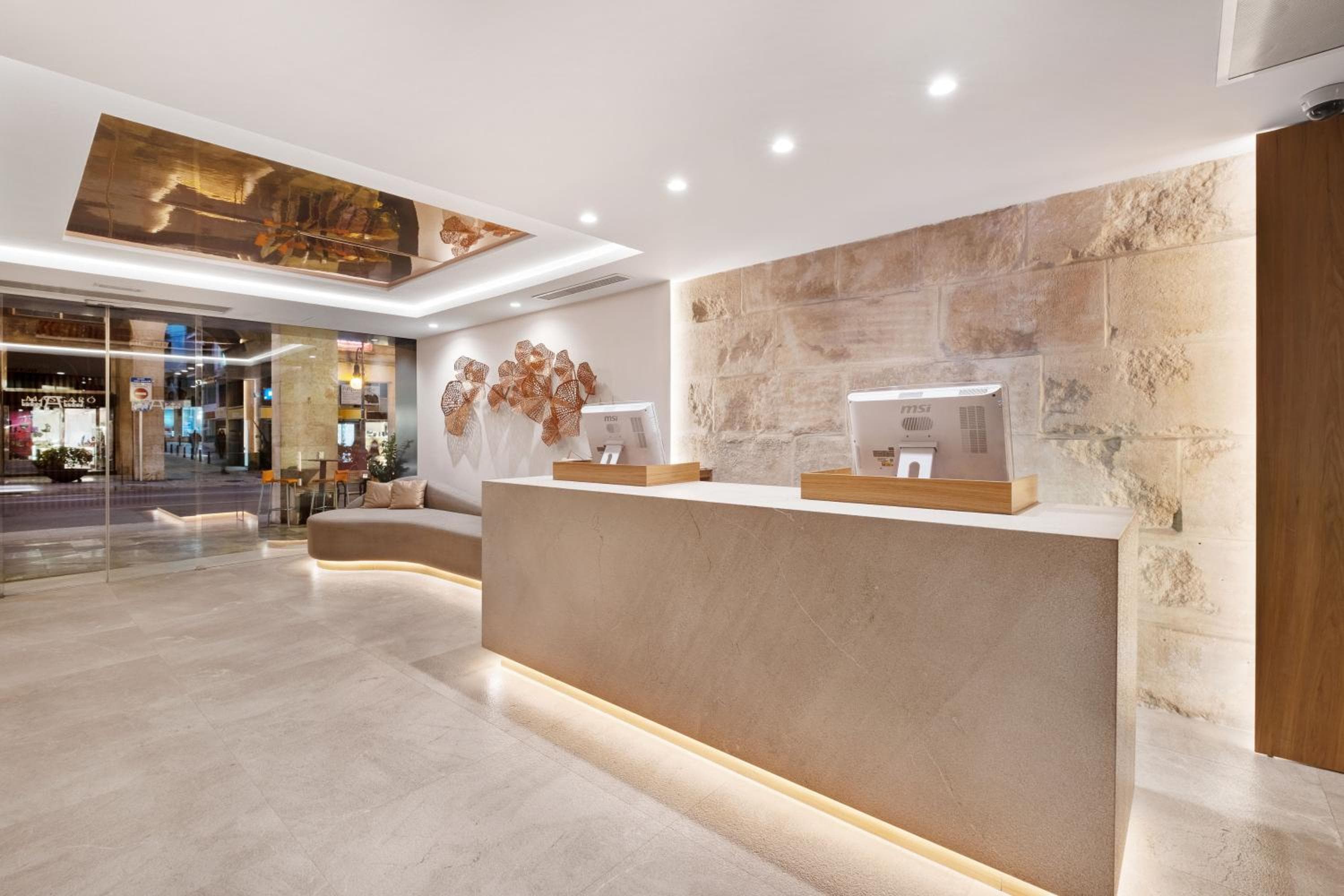 Hotel Almudaina — 7
