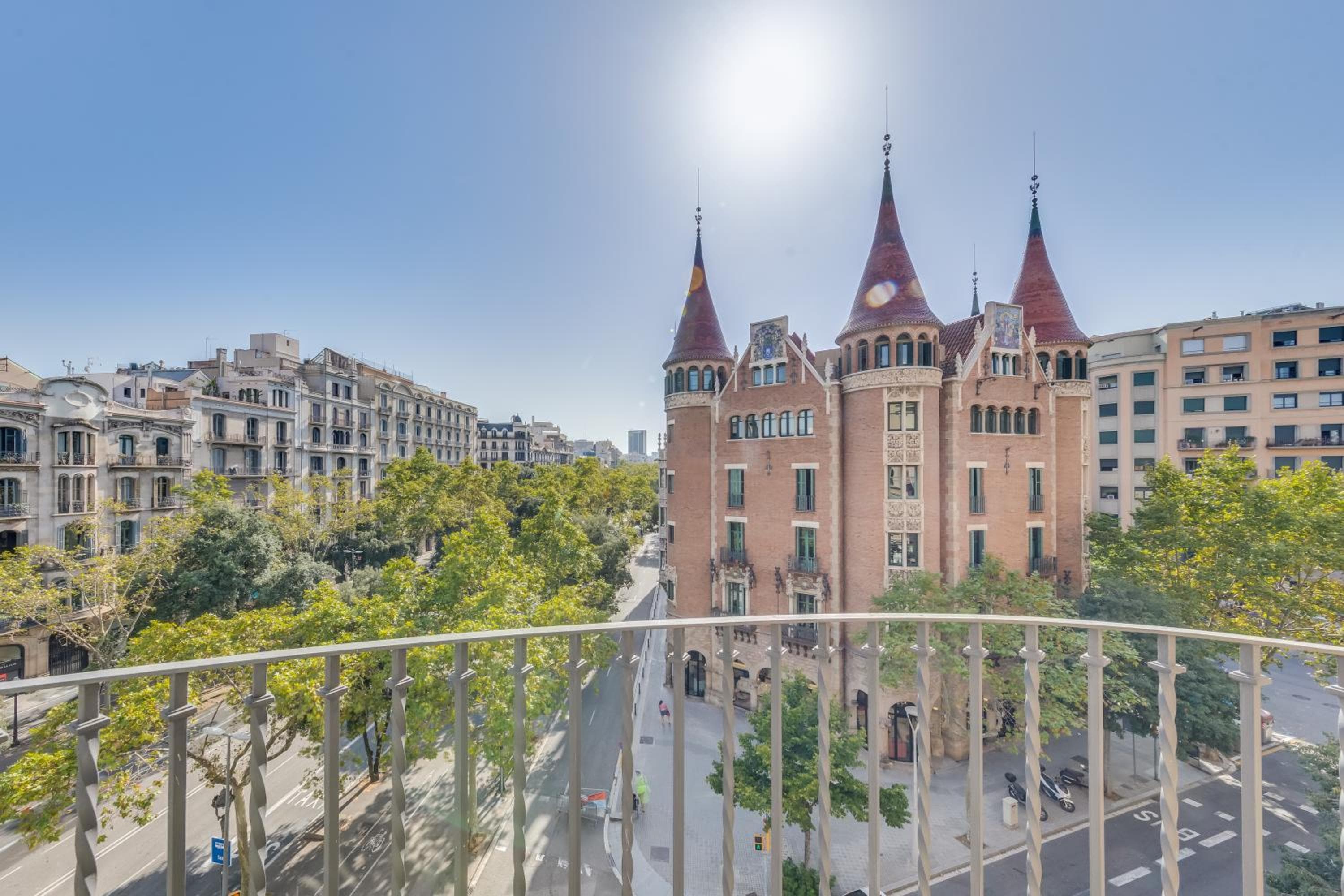 Occidental Diagonal 414 — 3