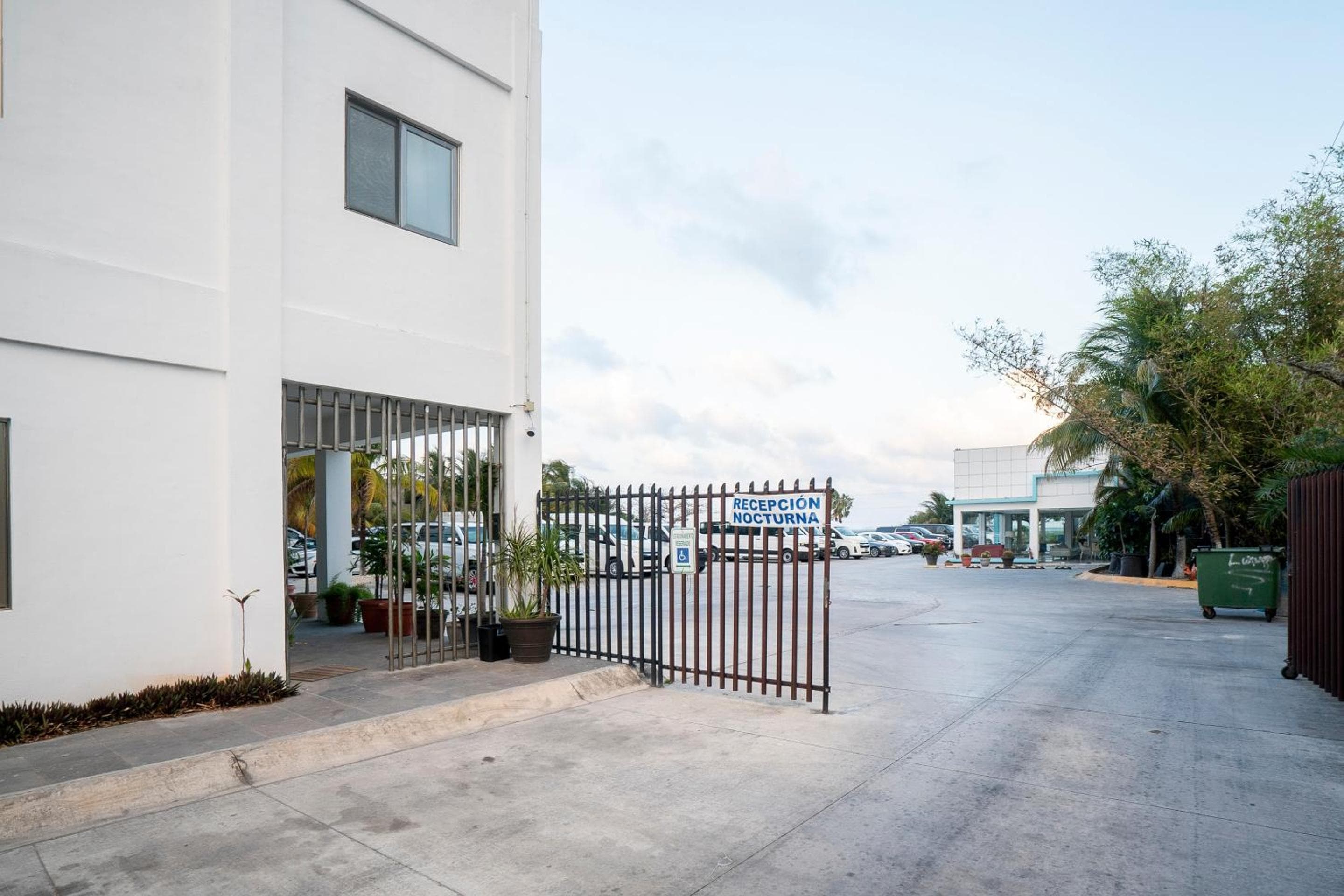 Aeropuerto Internacional Capital O Cancún 24 p 7 — 4