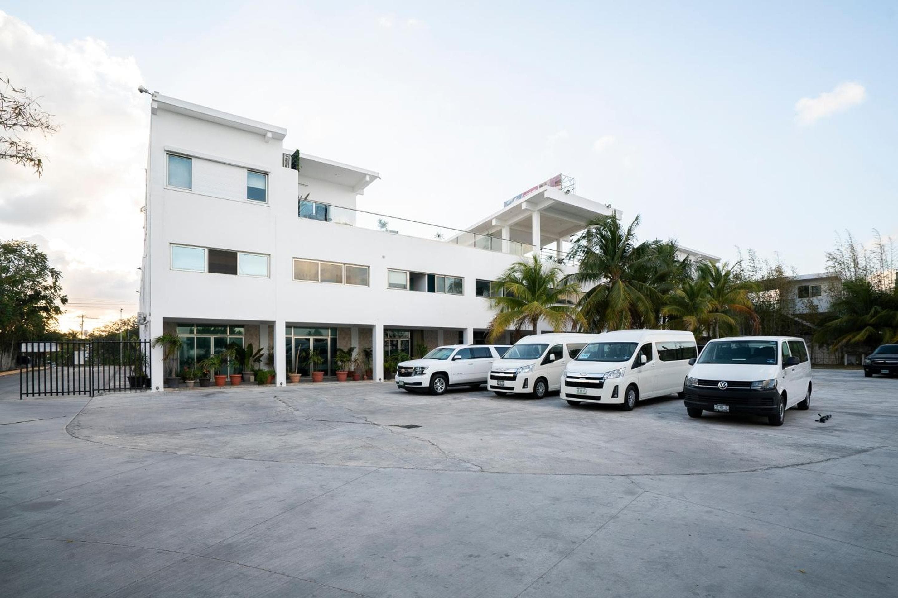 Capital O Cancun International Airport 24 7 — 22