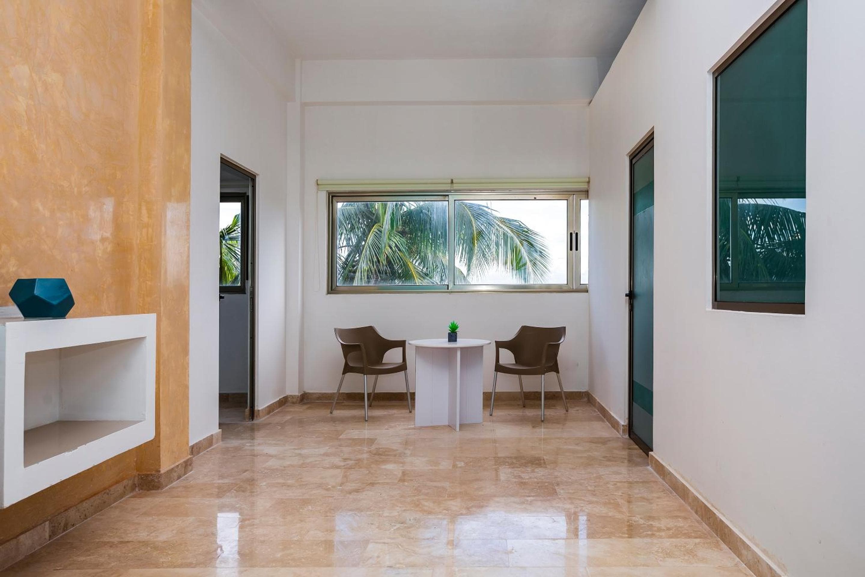 Capital O Cancun International Airport 24 7 — 29
