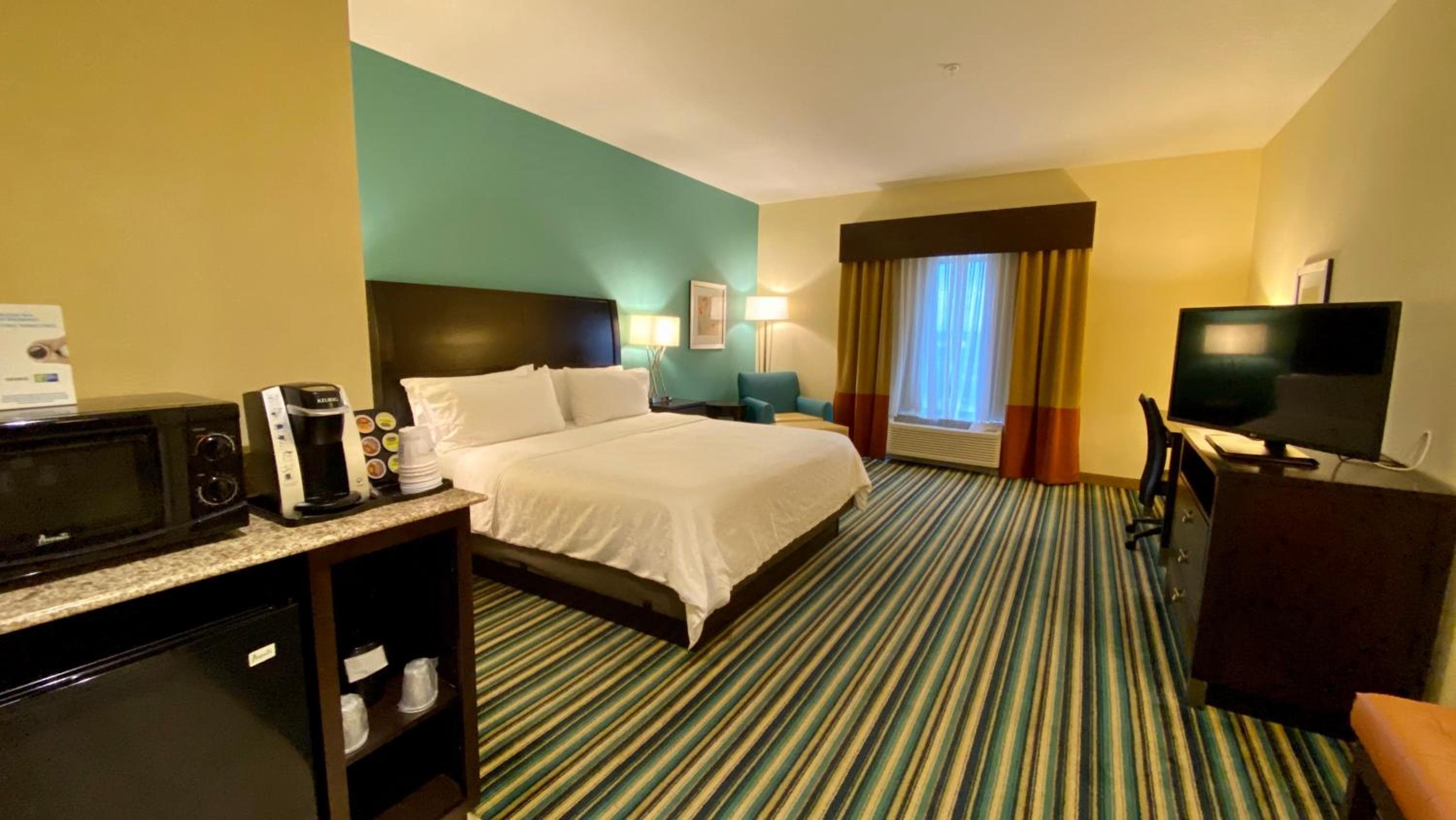 Holiday Inn Express Hotel & Suites Orlando East-UCF Area by IHG — 2