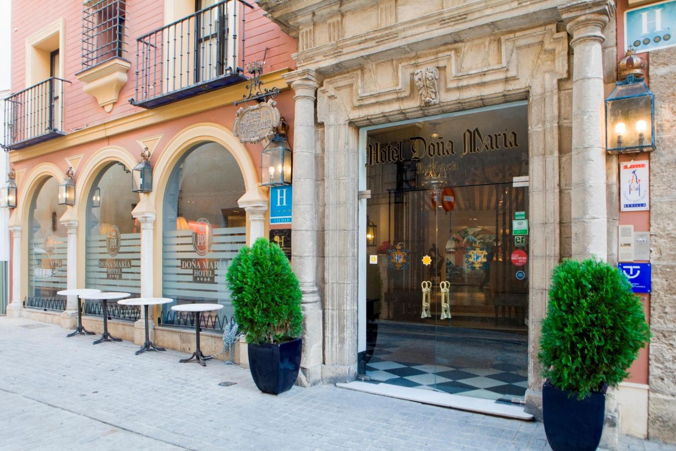 Hotel Doña María — 11