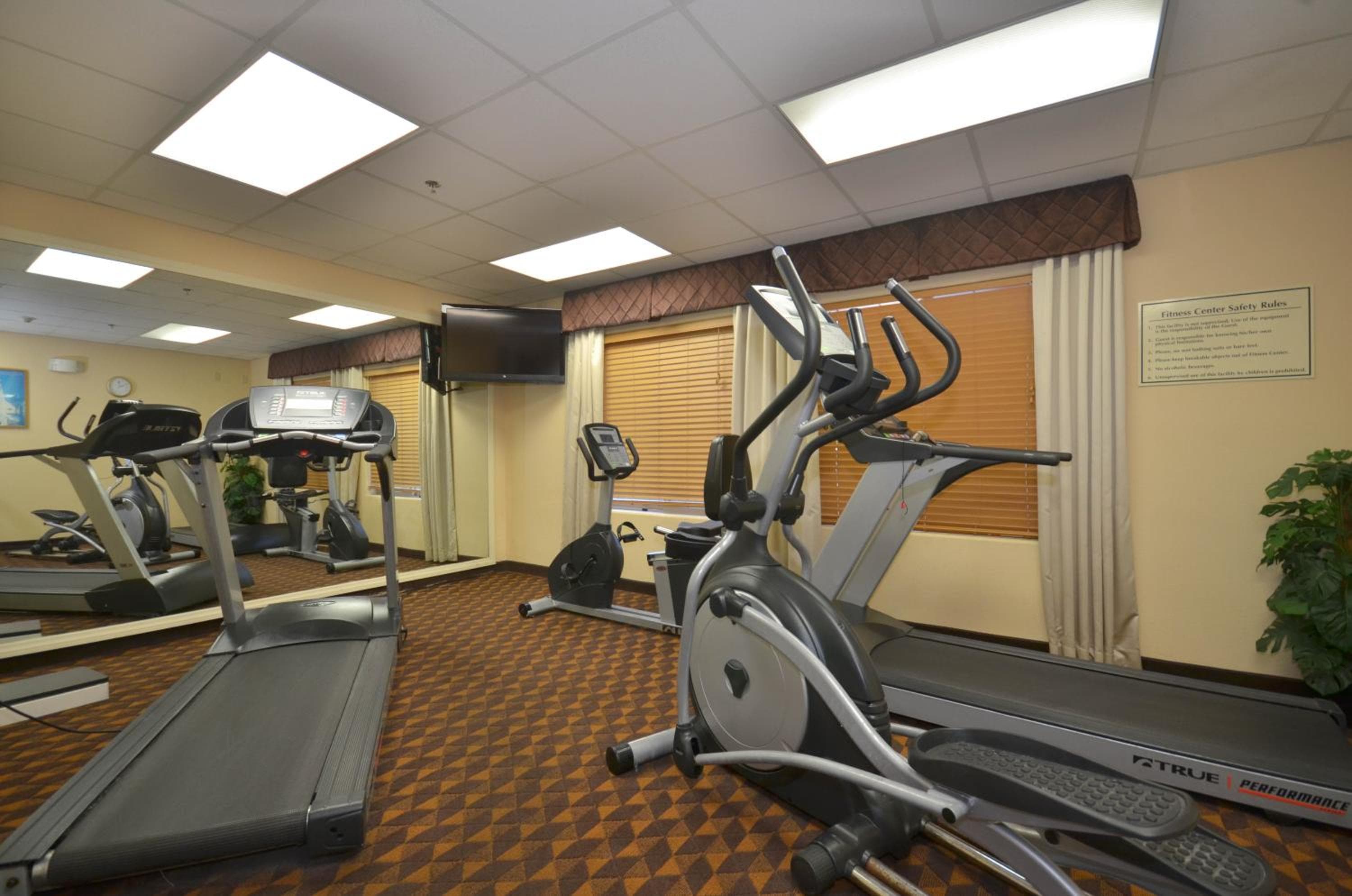 Holiday Inn Express Las Vegas-Nellis, ein IHG Hotel — 15