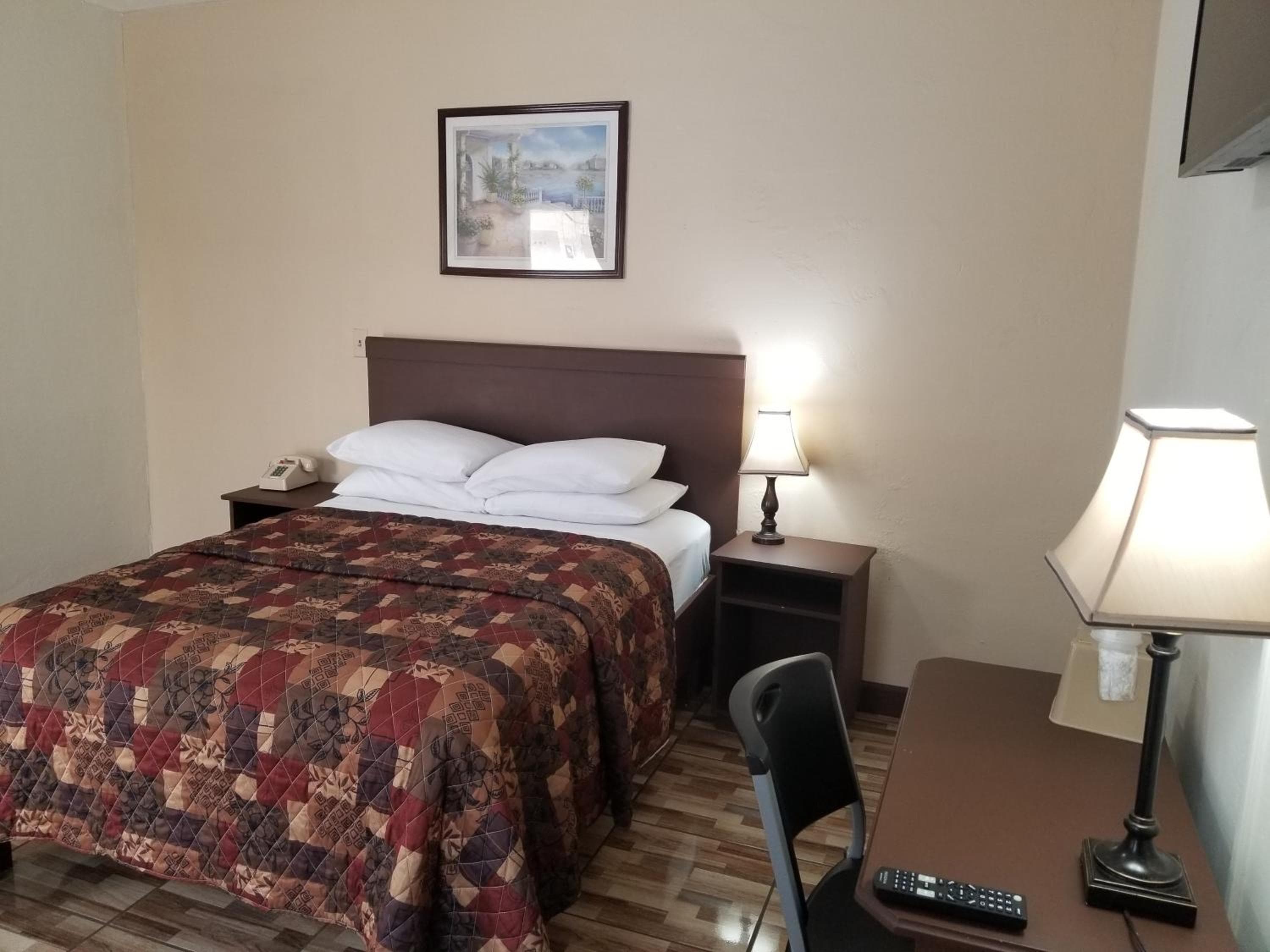 Parkway Inn — 22