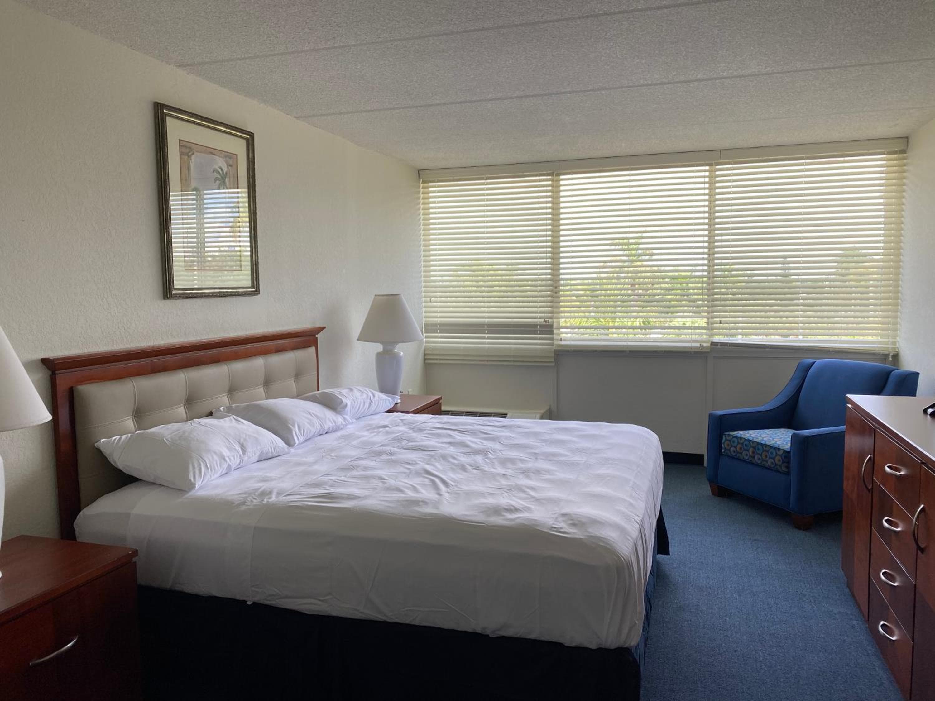 Miami Gardens Inn & Suites — 7