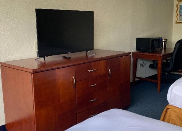 Miami Gardens Inn & Suites — 3