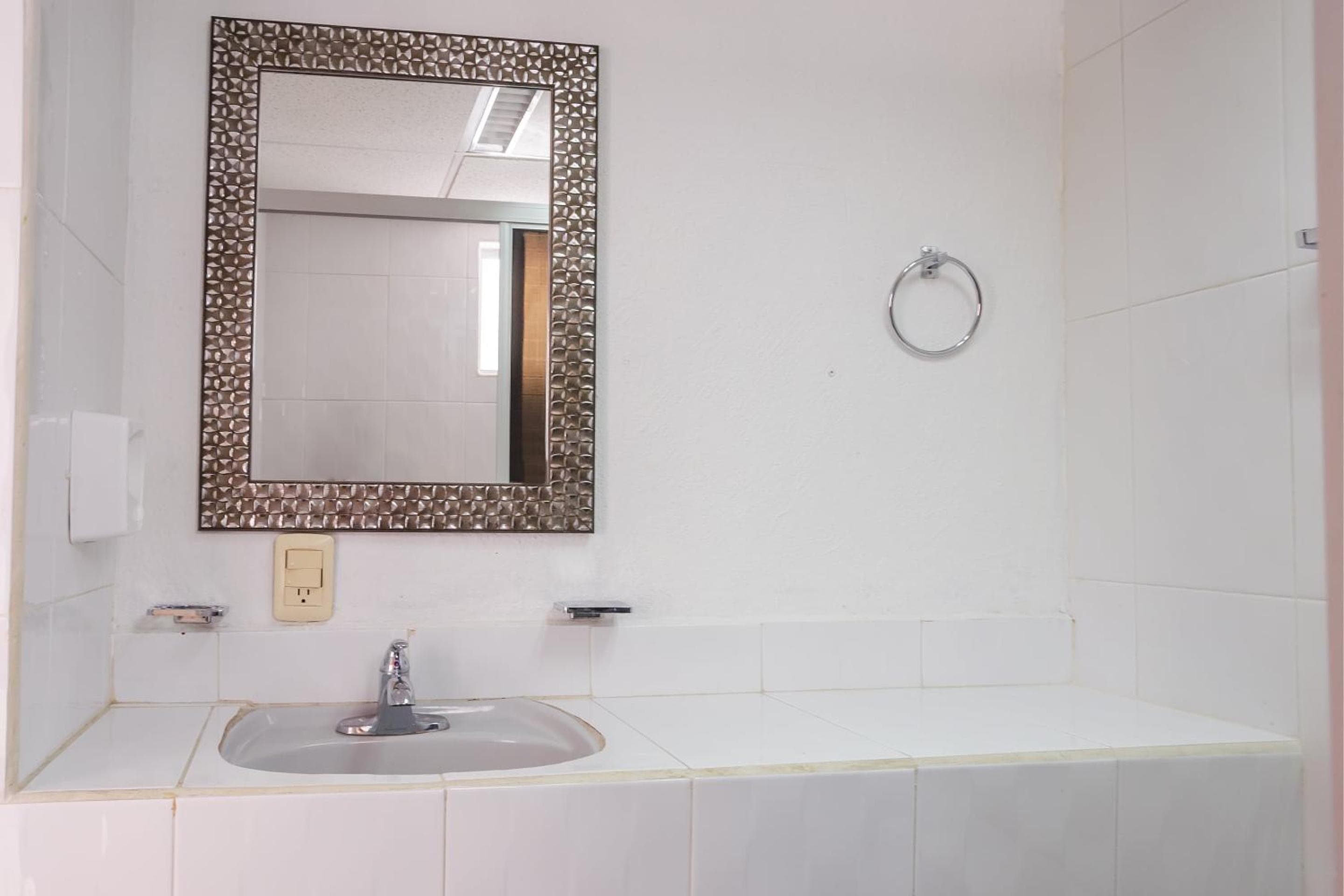 Capital O Hotel Dos Mares, Cabo San Lucas — 16