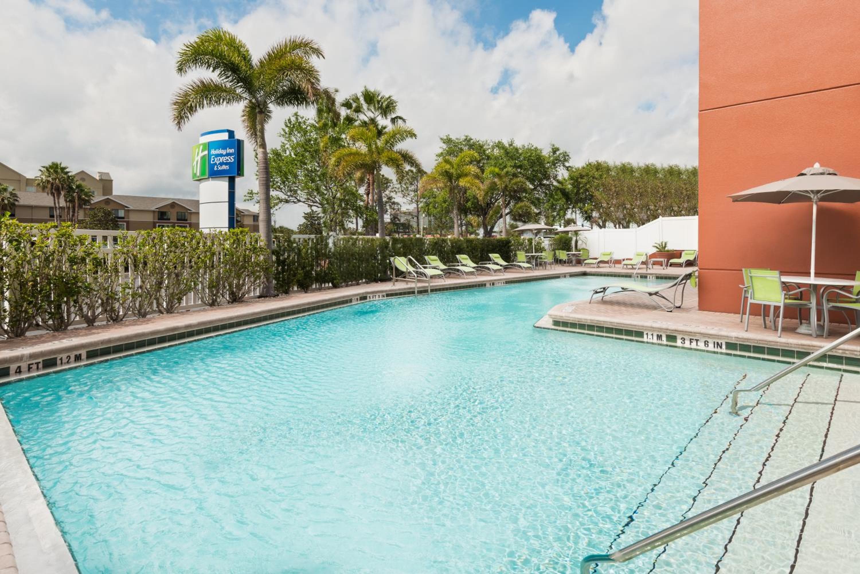 Holiday Inn Express & Suites - Nearest Universal Orlando by IHG — 5