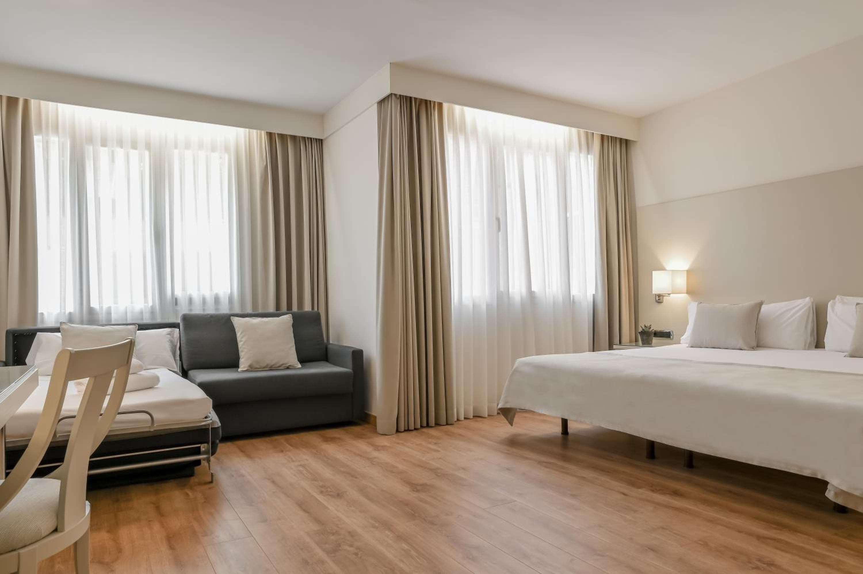 Aparthotel Mariano Cubi Barcelona — 29