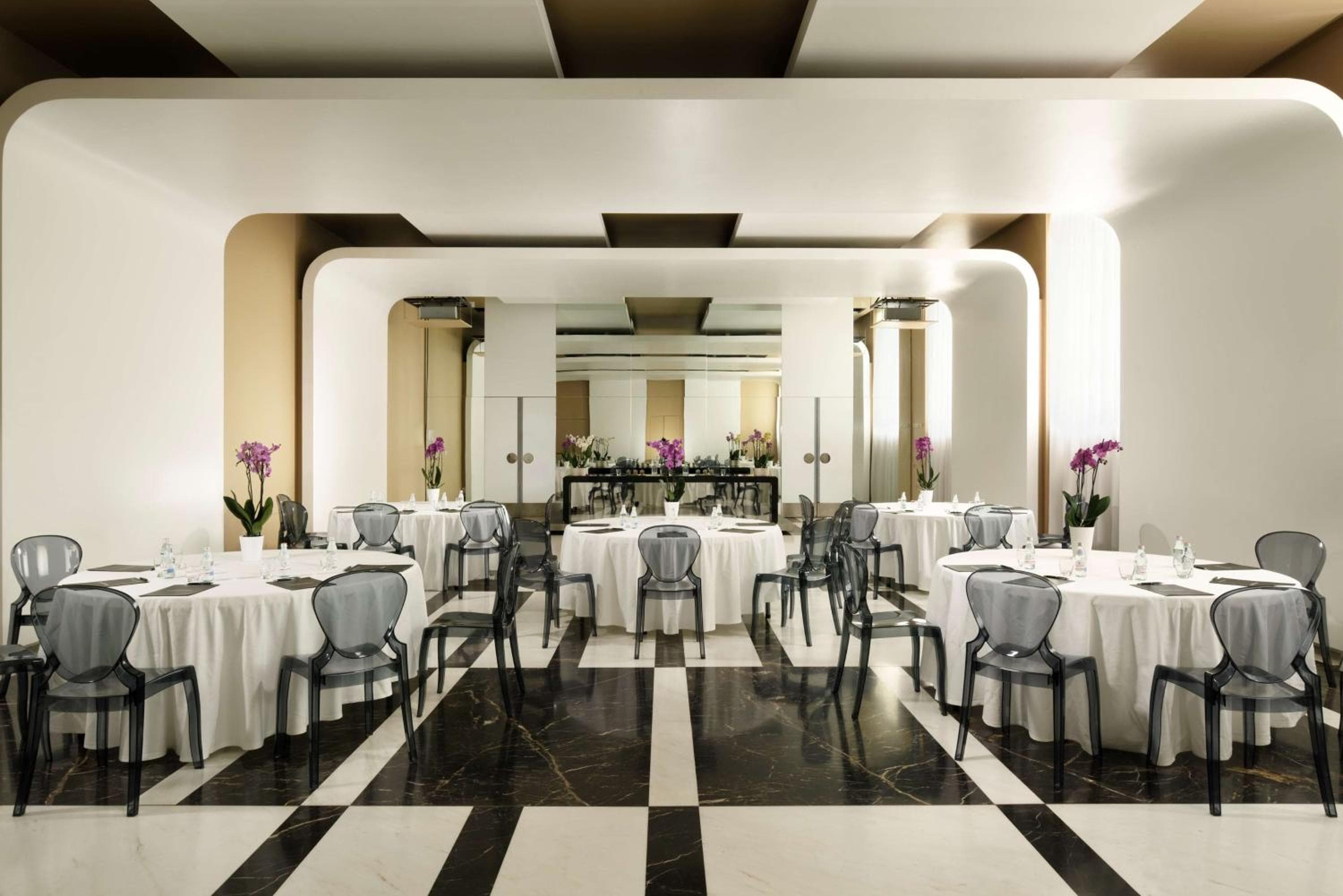 Palazzo Montemartini Rome, A Radisson Collection Hotel — 7