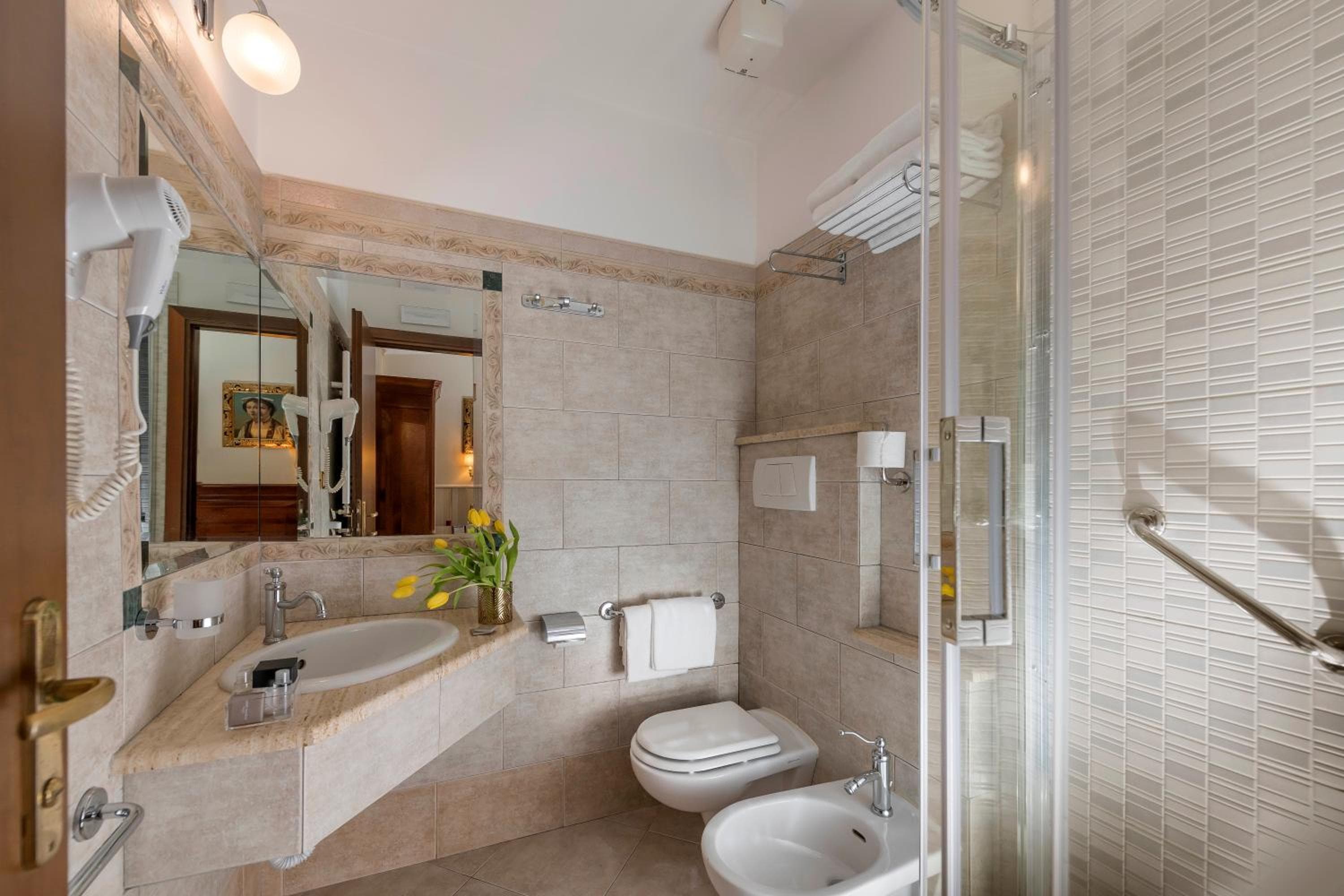 Hotel Des Artistes Roma — 25