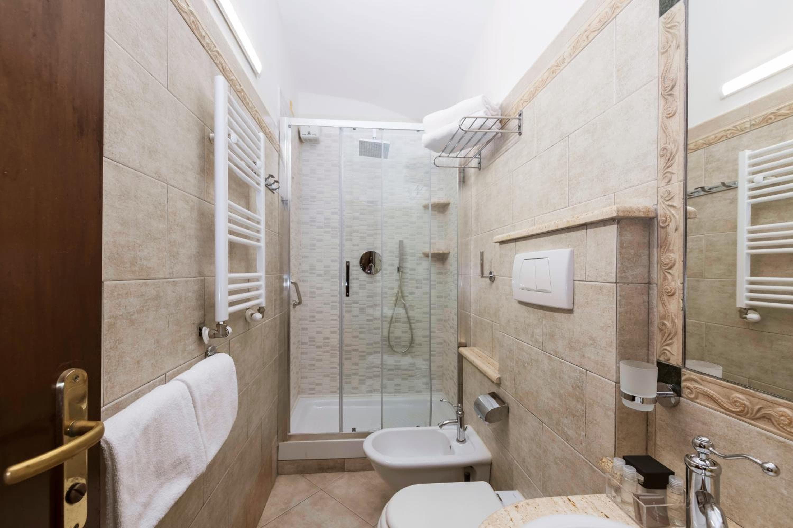 Hotel Des Artistes Roma — 20