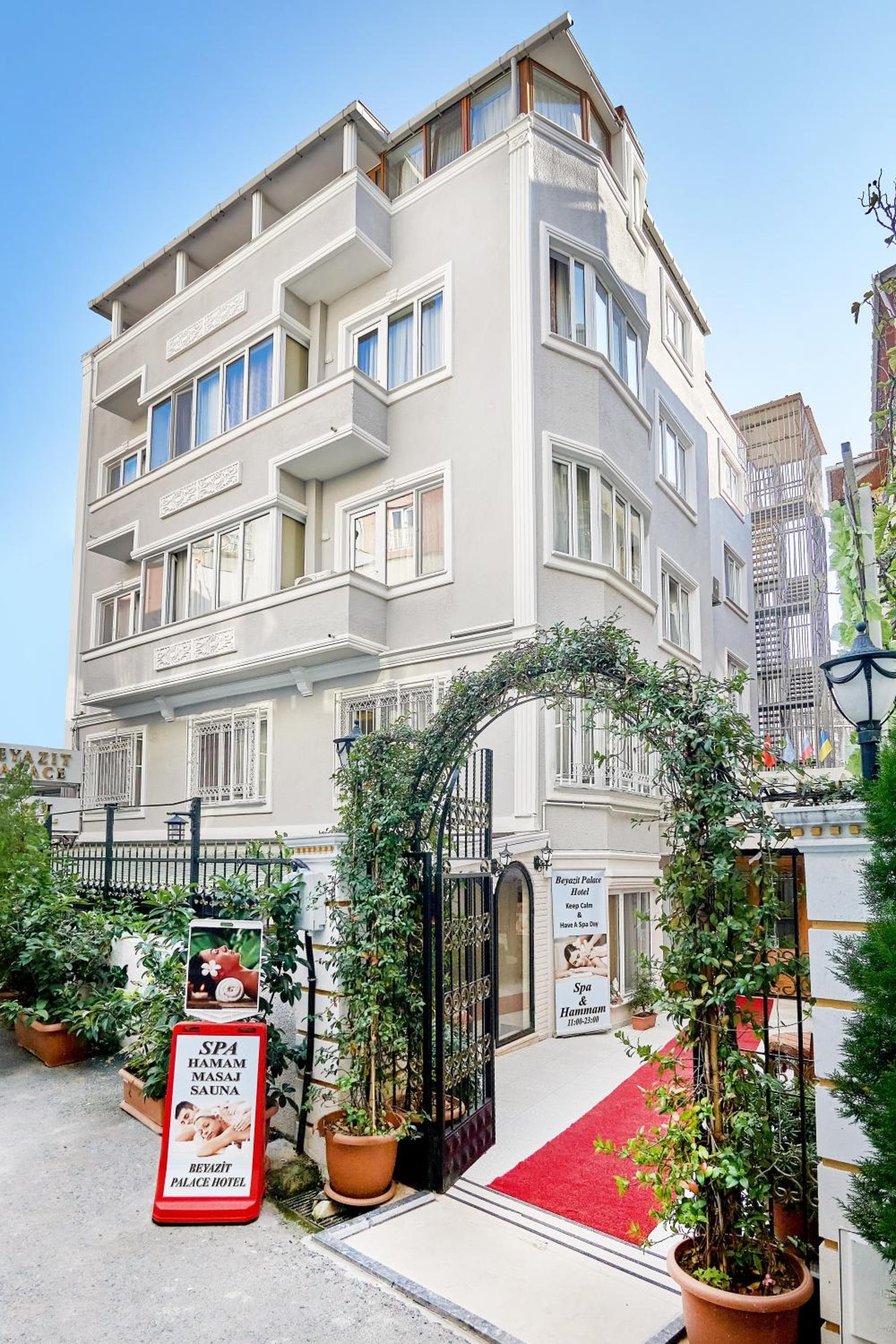 Caffè e ristorante dell'hotel Beyazit Palace — 1