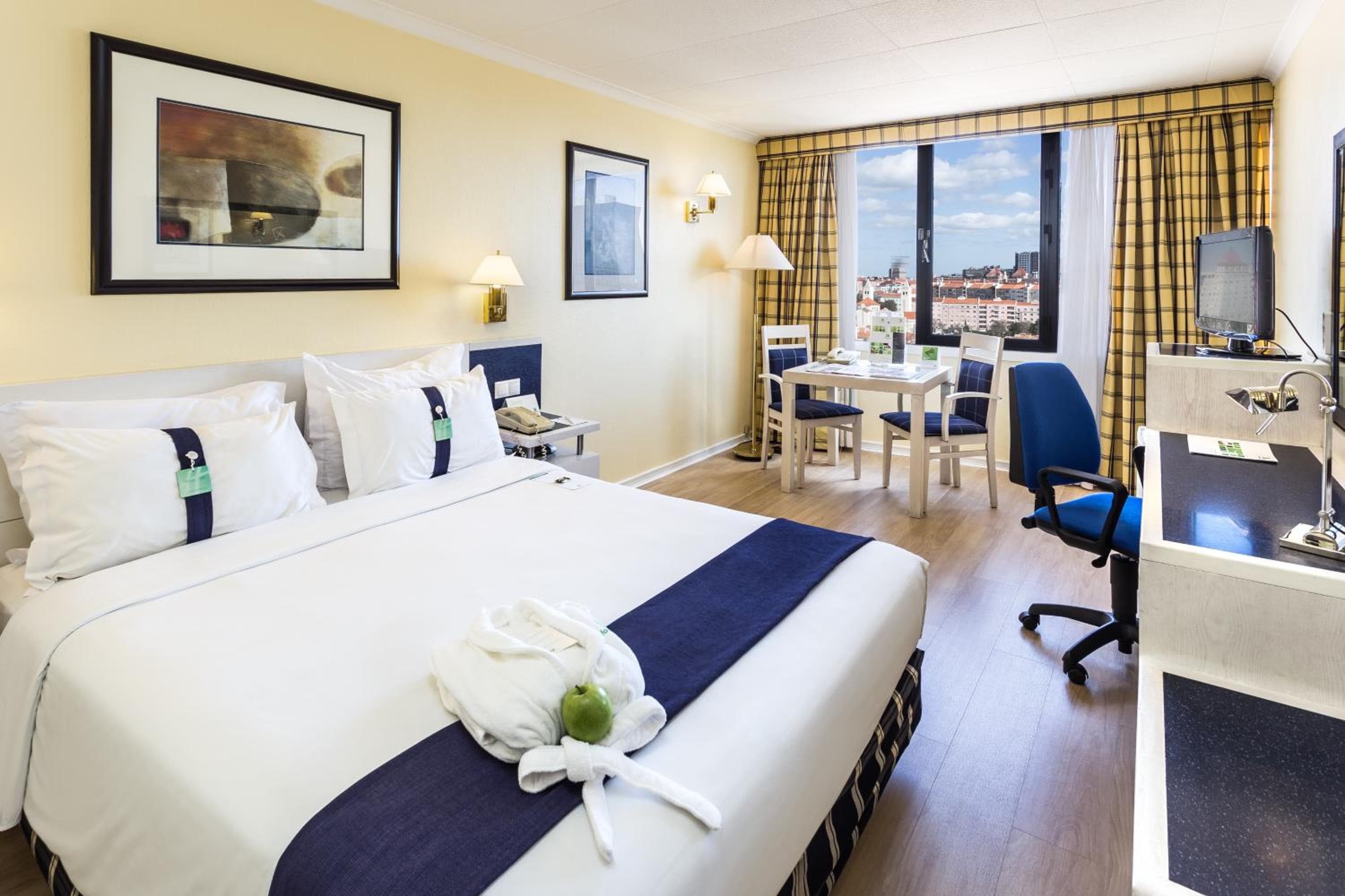 Holiday Inn Lisbon by IHG — 9