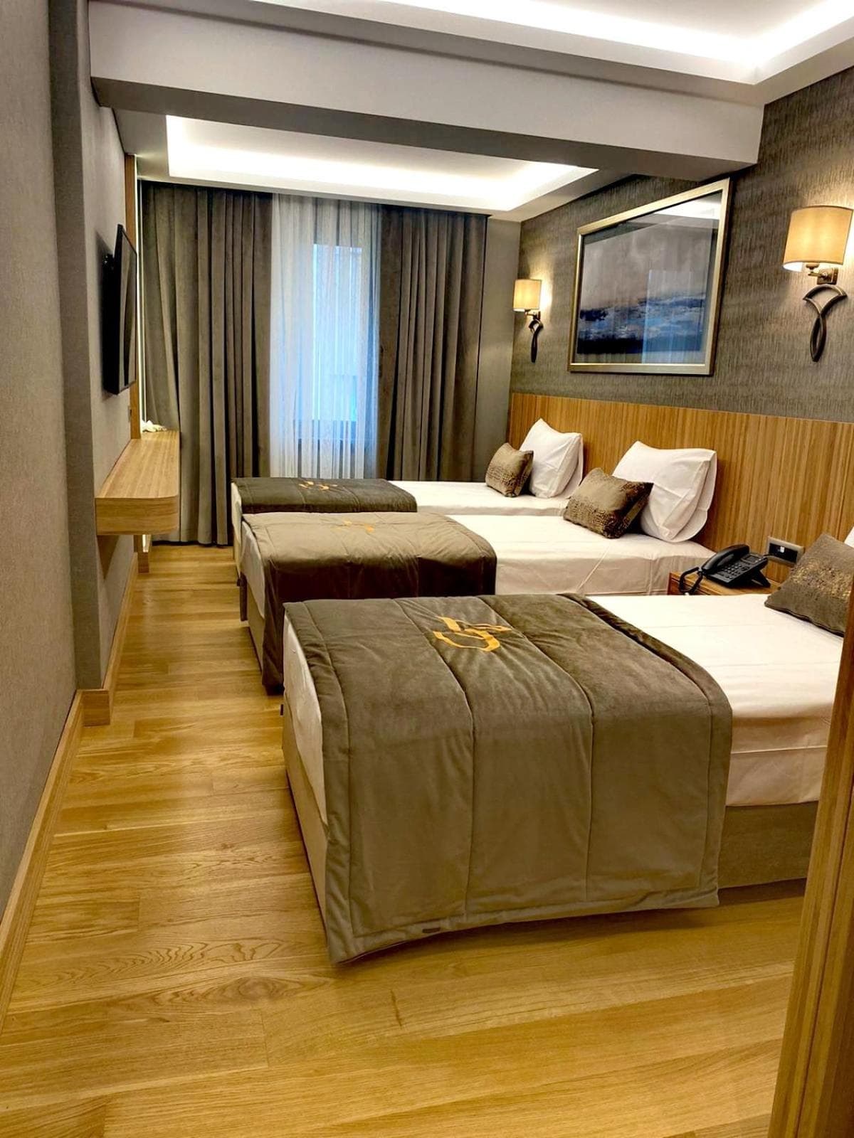 Lady Diana Hotel — 9