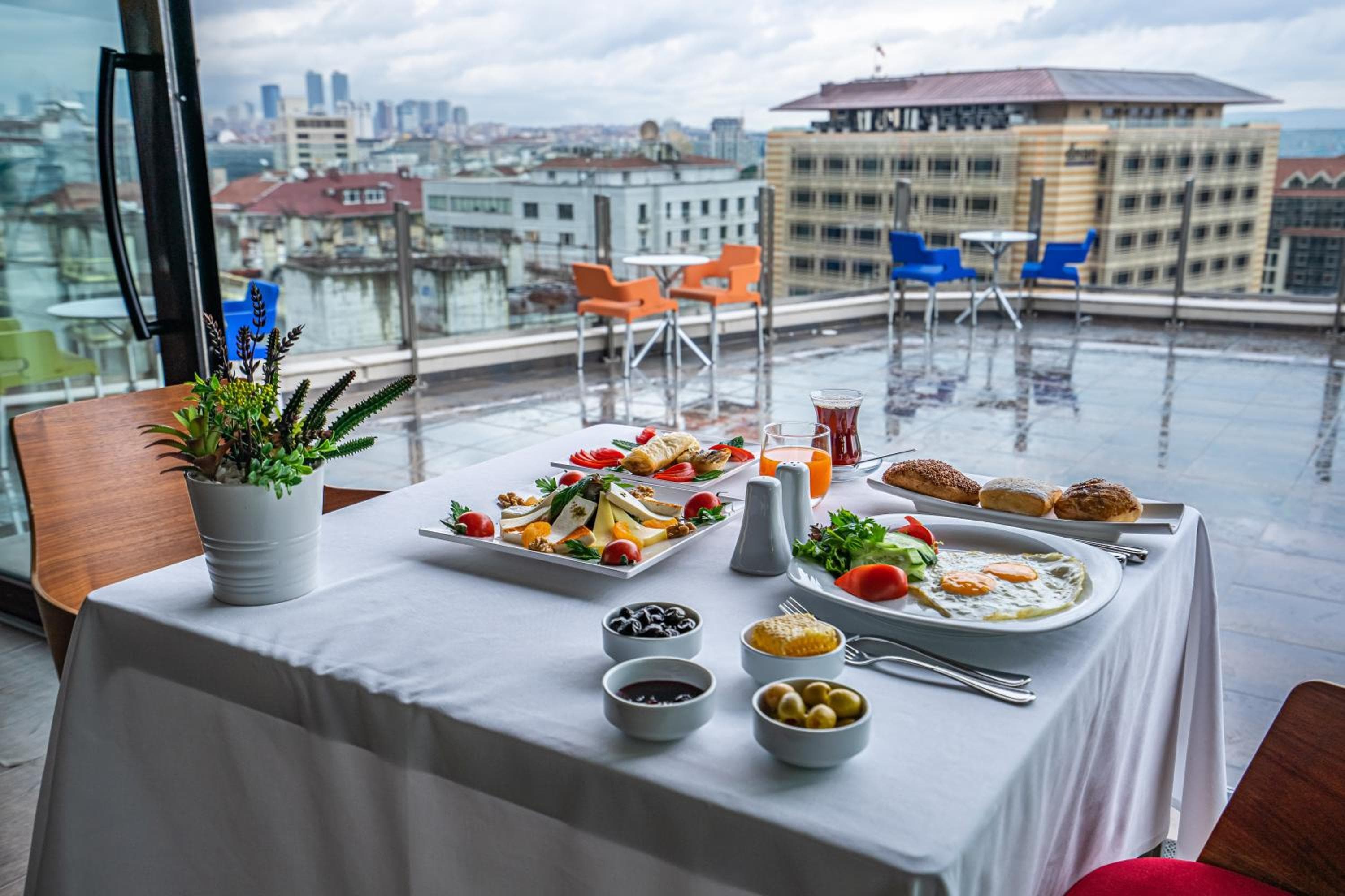 Hotel Taksim — 6