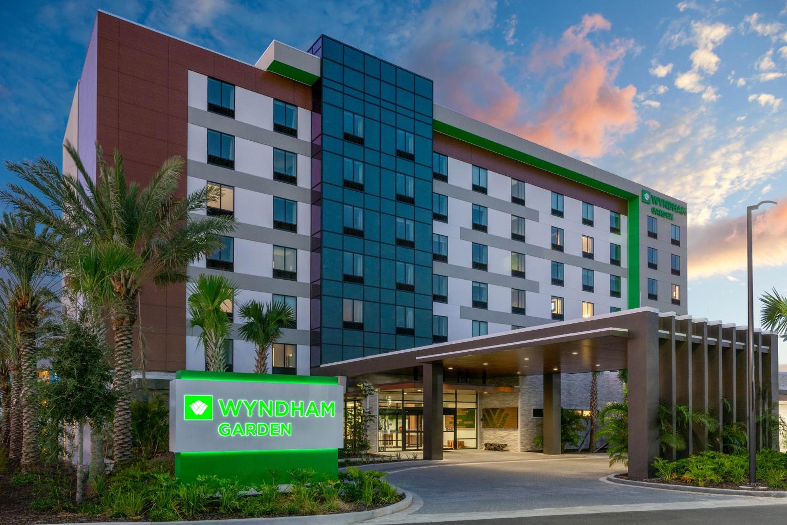 Wyndham Garden Orlando Universal / I Drive — 1