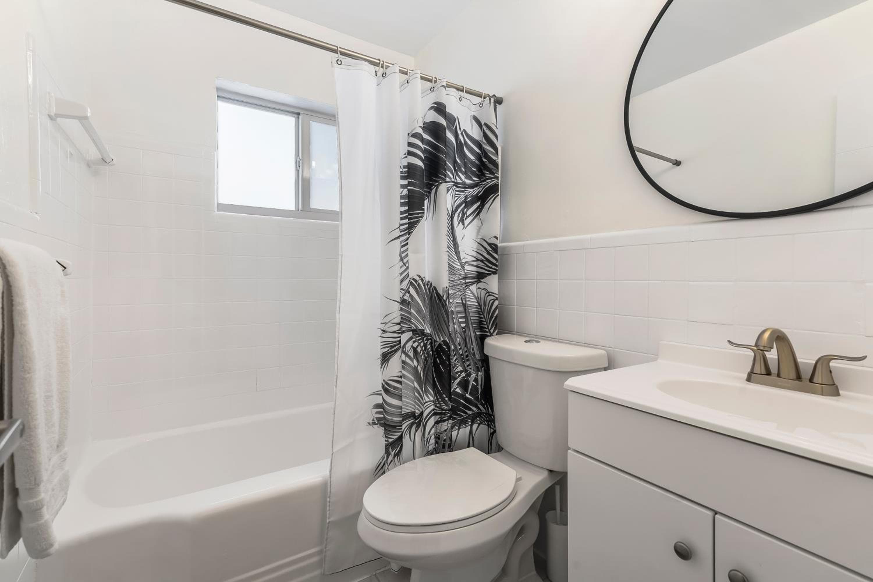 Alani Bay Premium Condos — 7