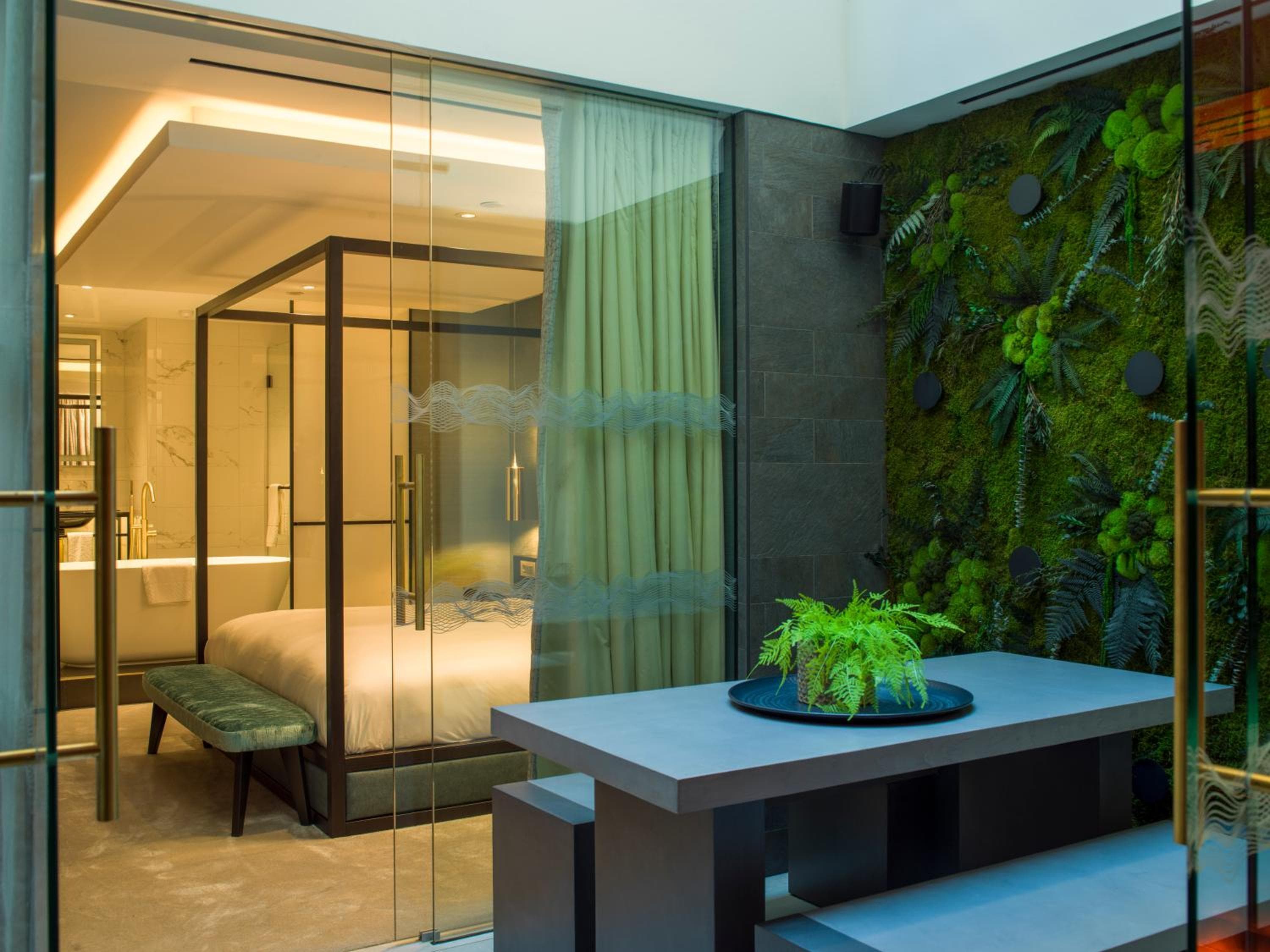 Middle Eight - Covent Garden — 15
