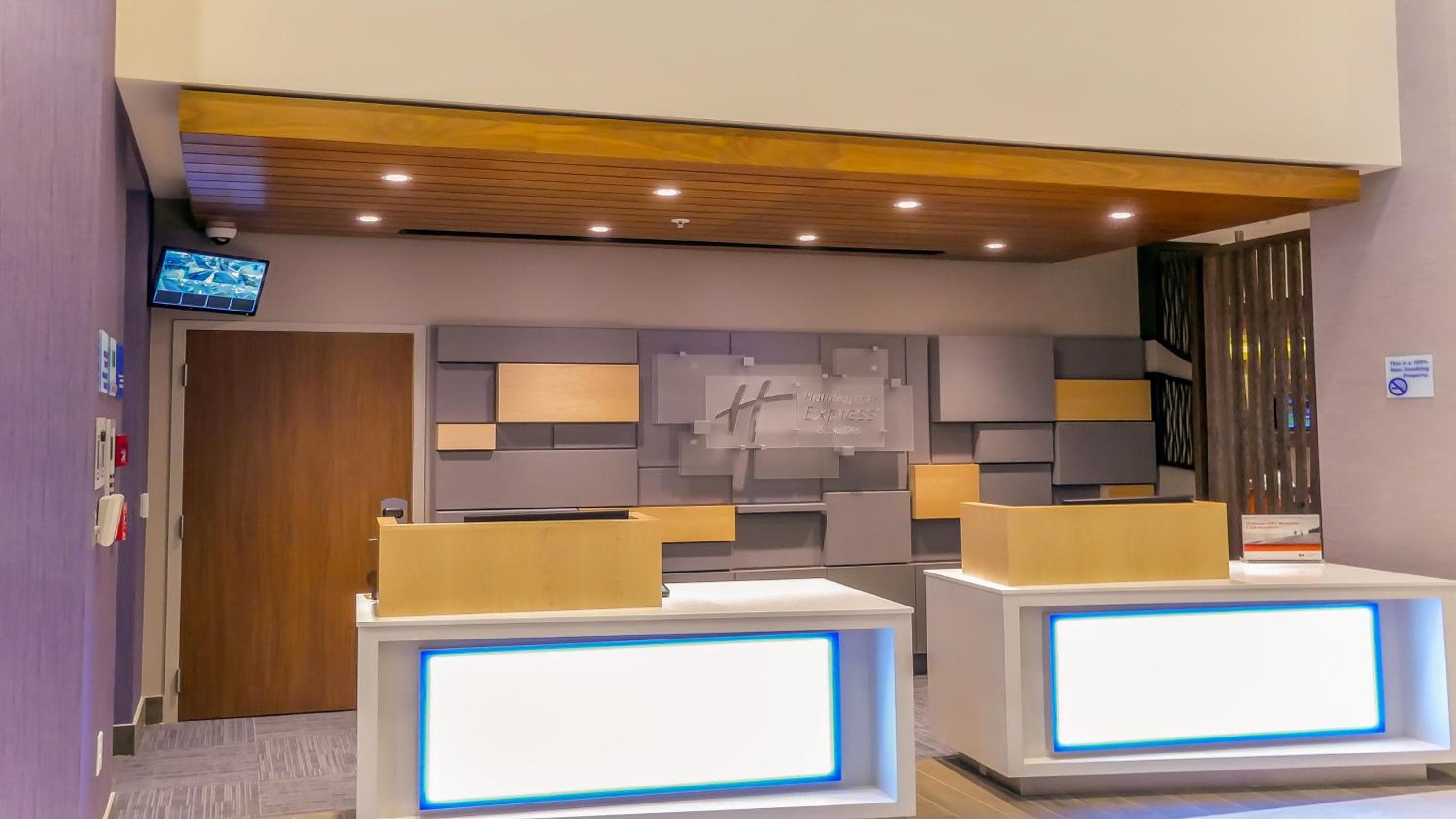 Holiday Inn Express & Suites Miami Airport East, un hotel IHG — 17