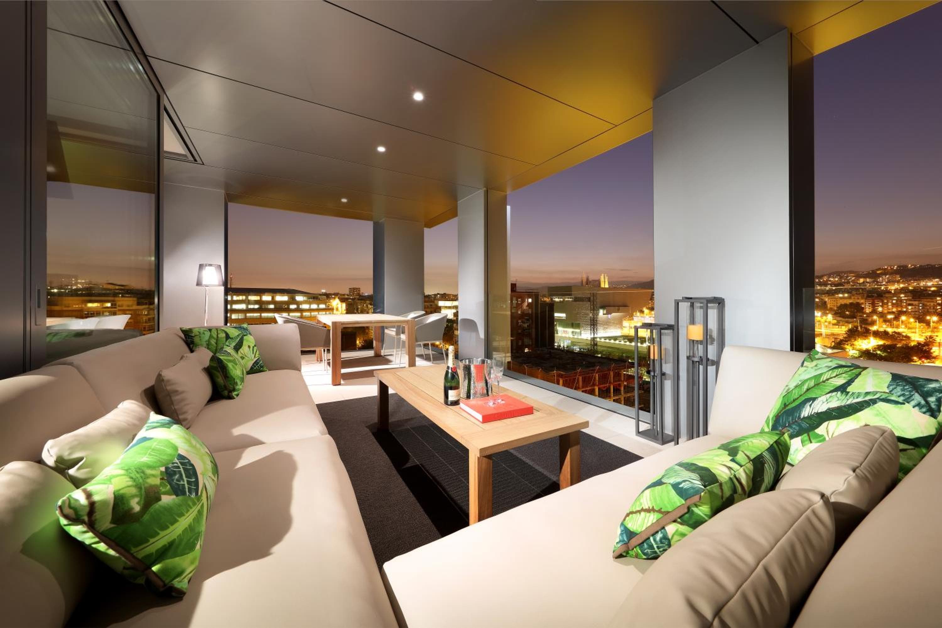 Hotel SB Glow Sup — 2