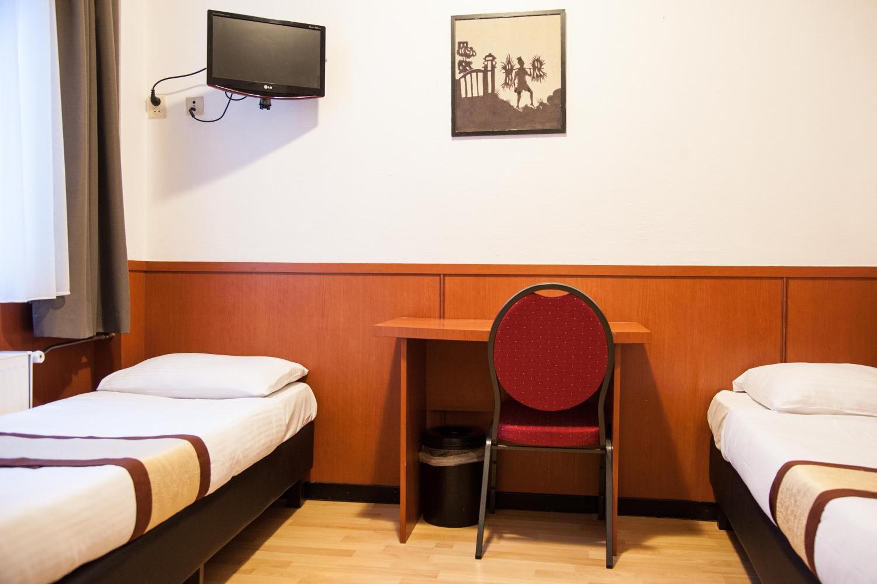 Hotel Continental Amsterdam — 11