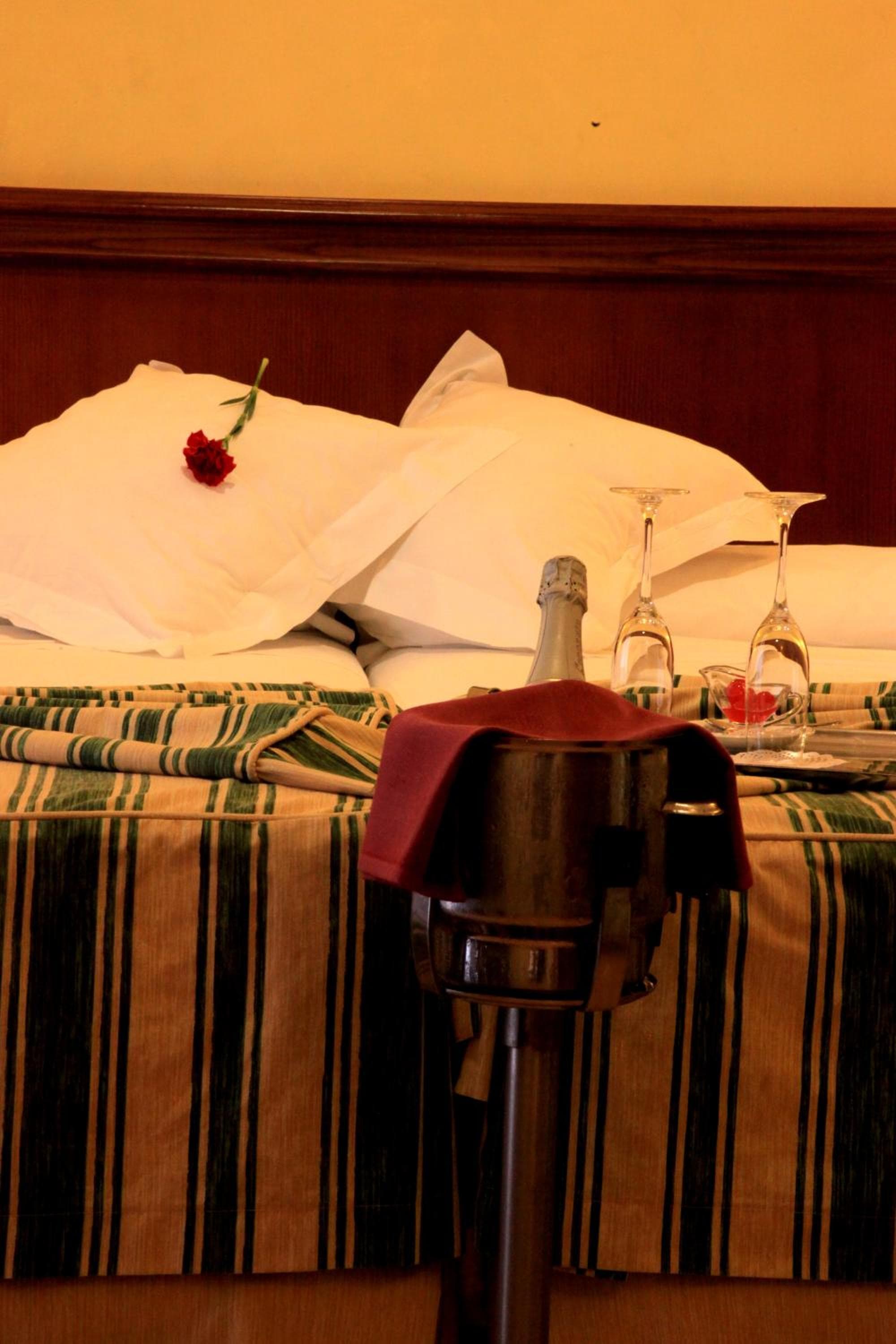 Hotel Cervantes — 12