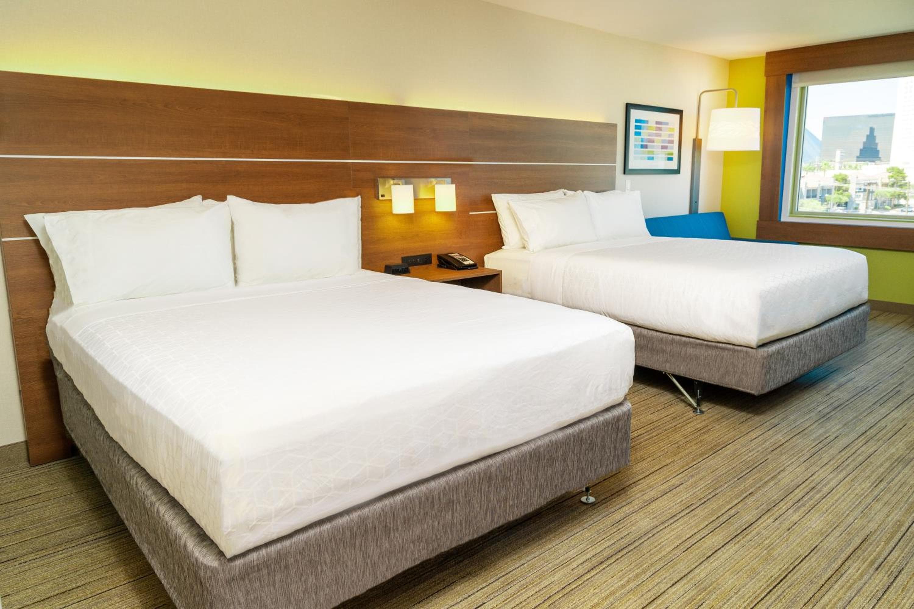 Holiday Inn Express & Suites - Las Vegas - E Tropicana by IHG — 27