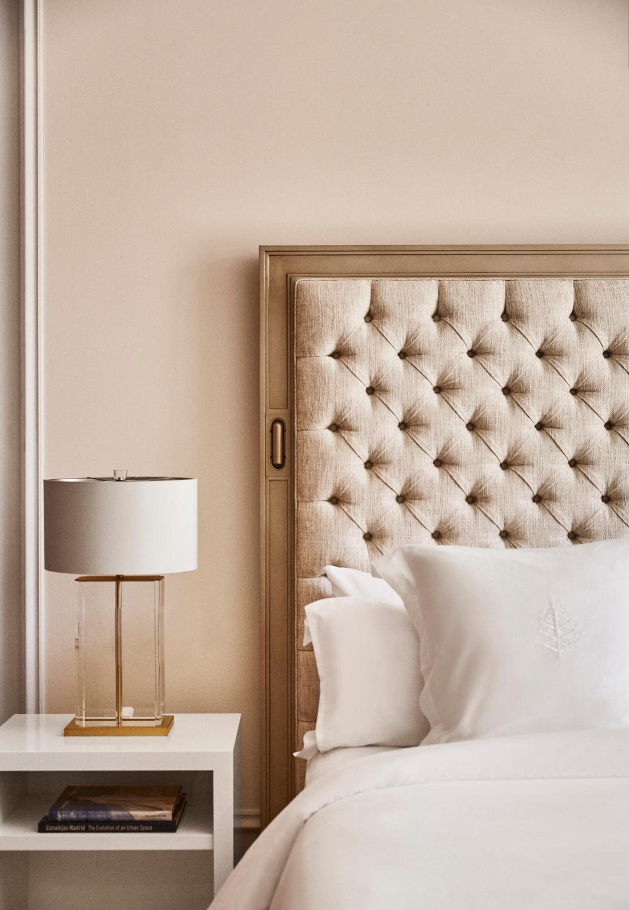 Four Seasons Hotel Madrid — 12
