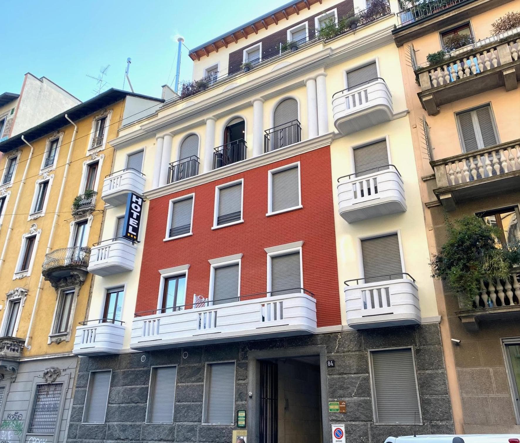 Golden Milano Hotel — 1