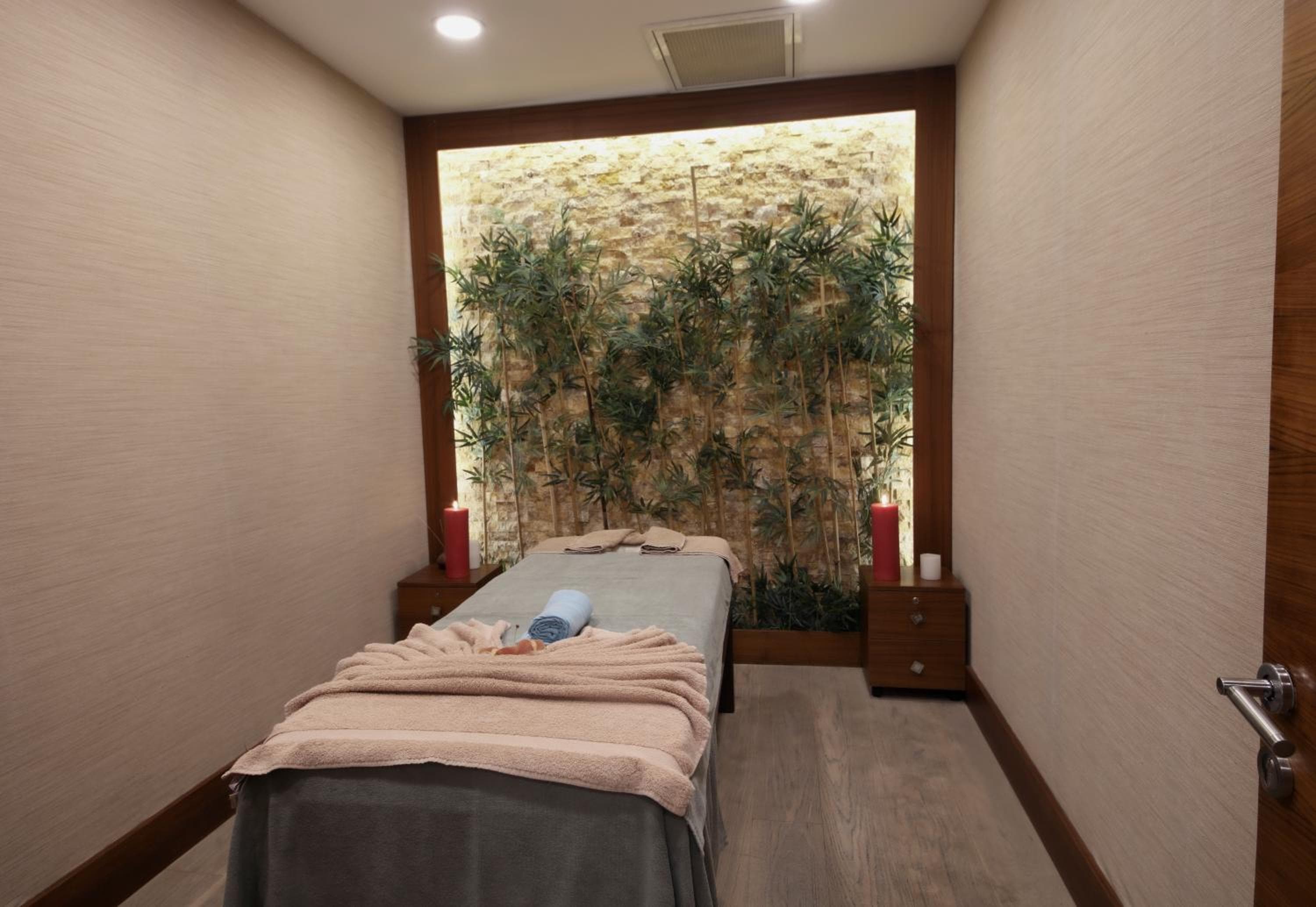 Dosso Dossi Hoteles Ciudad Vieja — 29