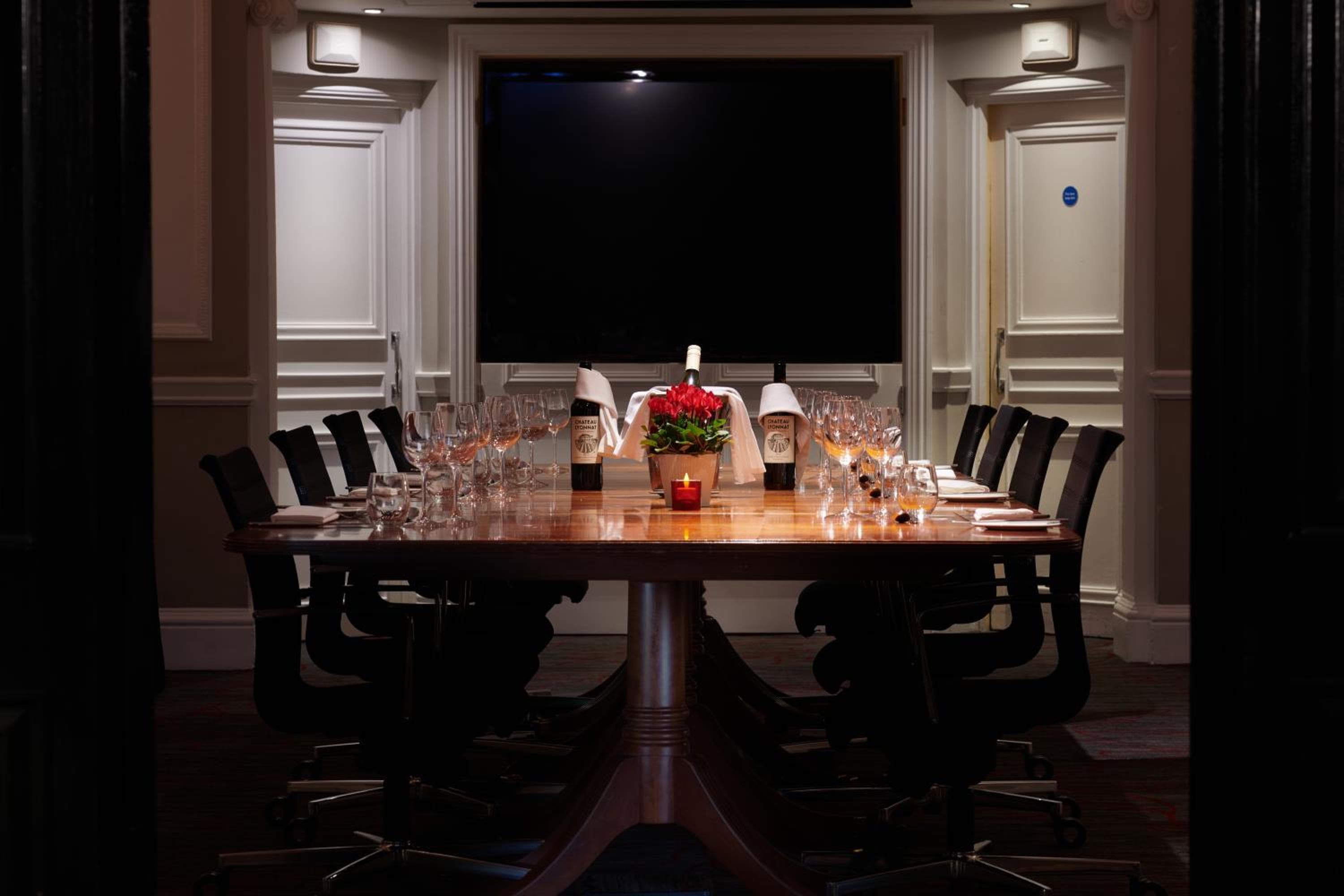 The Dilly hotel, 21 Piccadilly, London, United Kingdom — photo 74