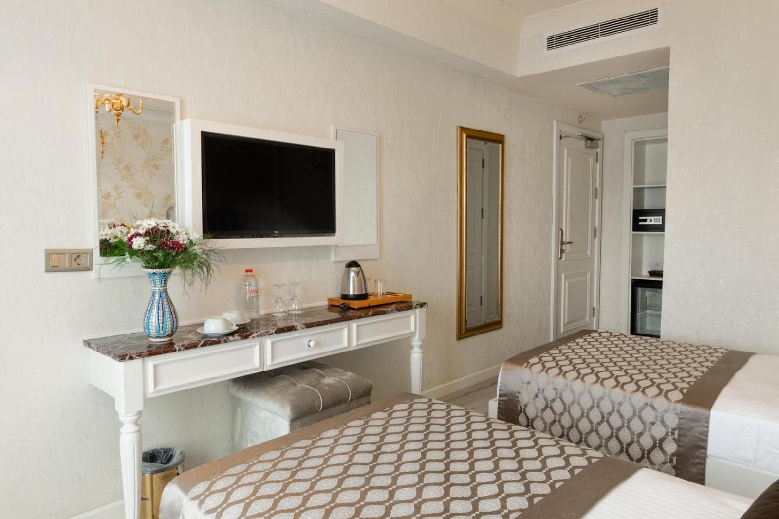 Hotel La Pera — 22