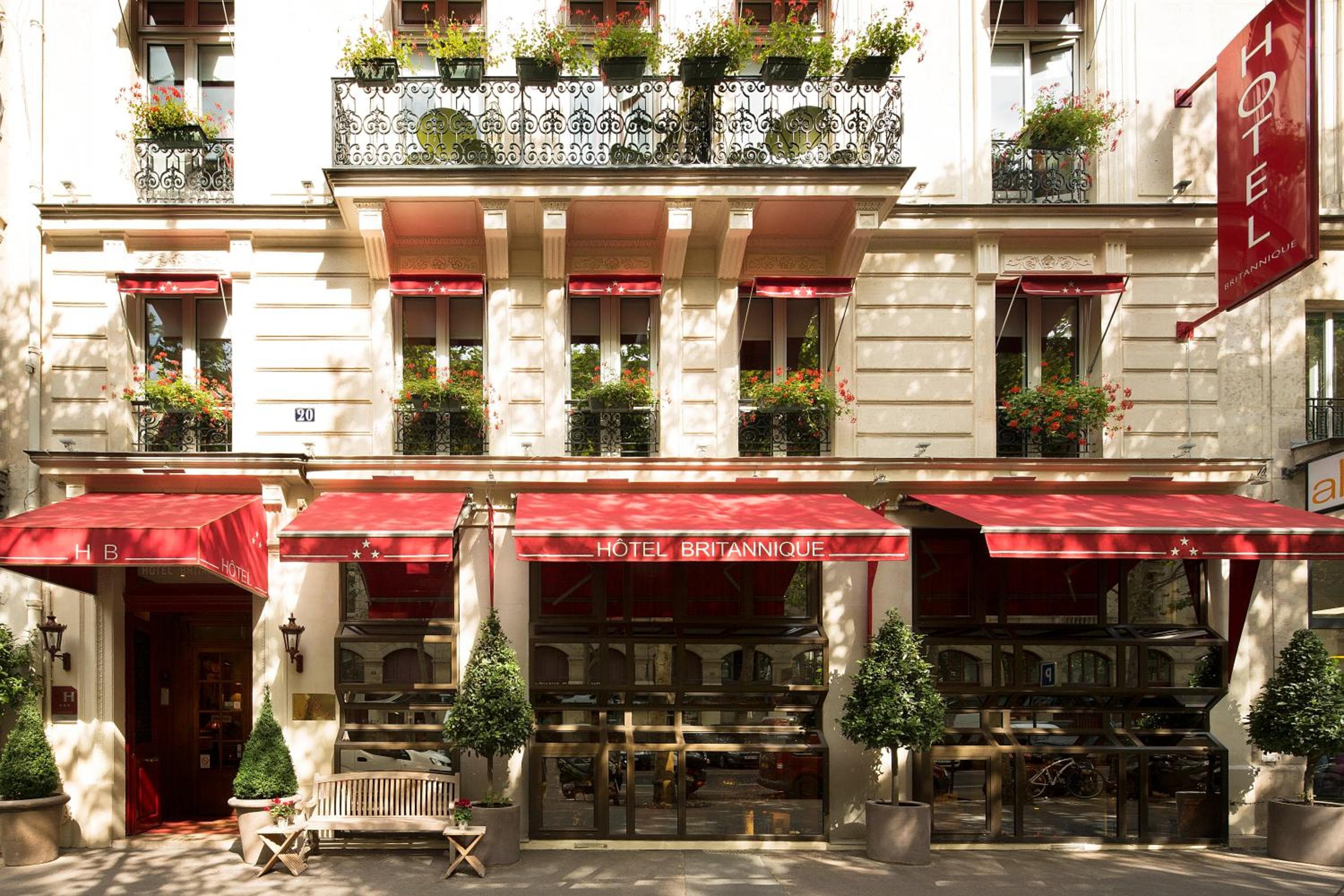 Hotel Britannique — 23