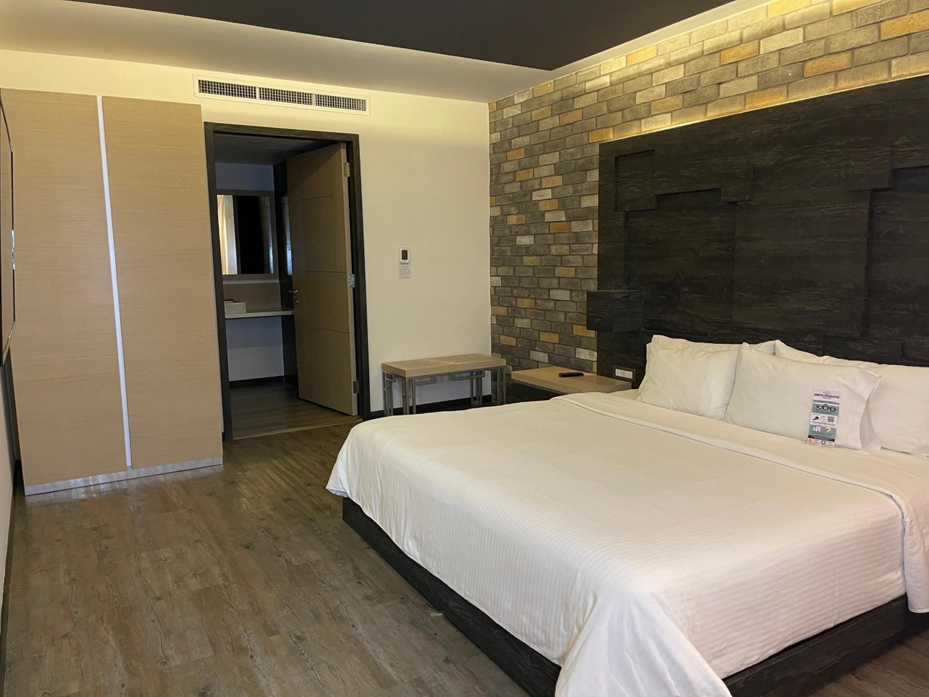 Hotel Punto MX — 21