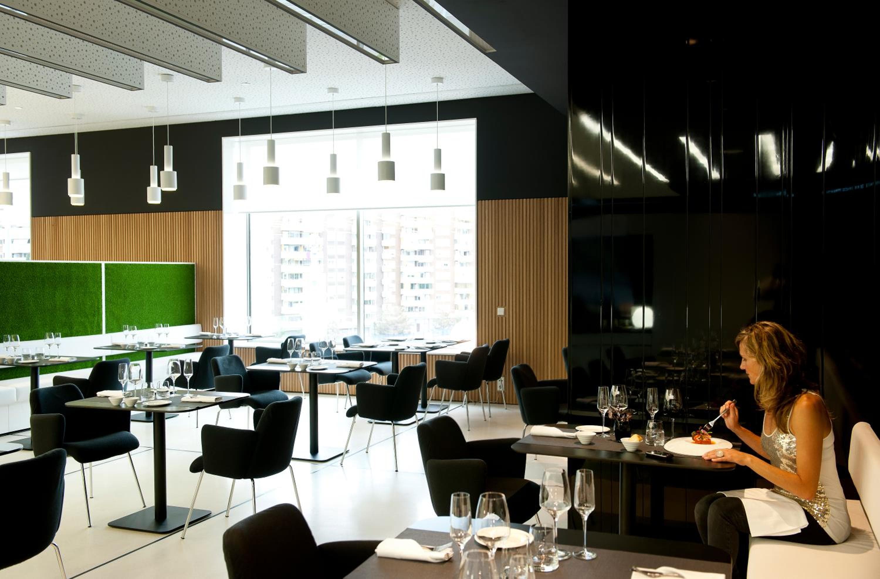 Barceló Sants — 27