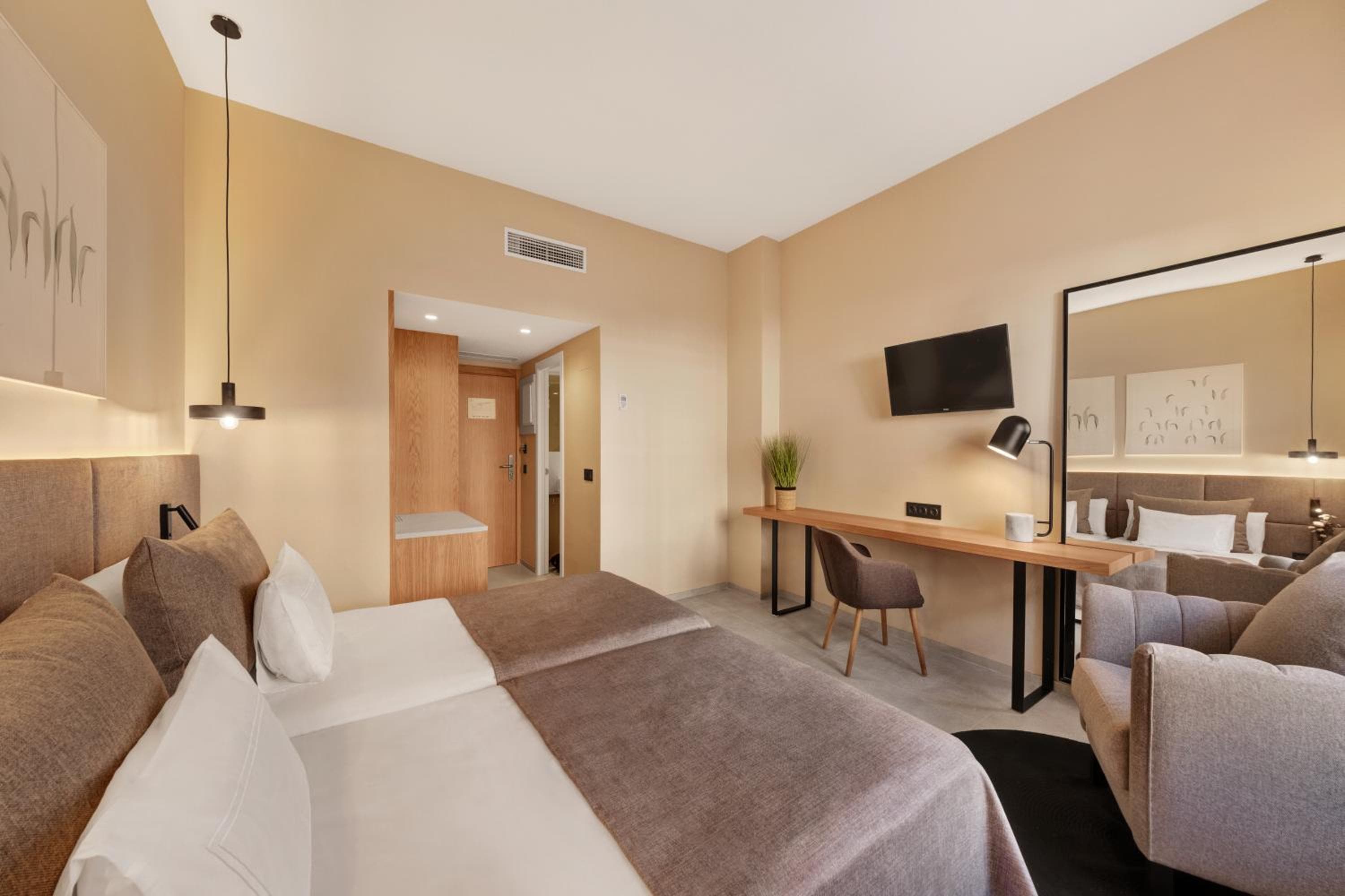 Hotel Almudaina — 4