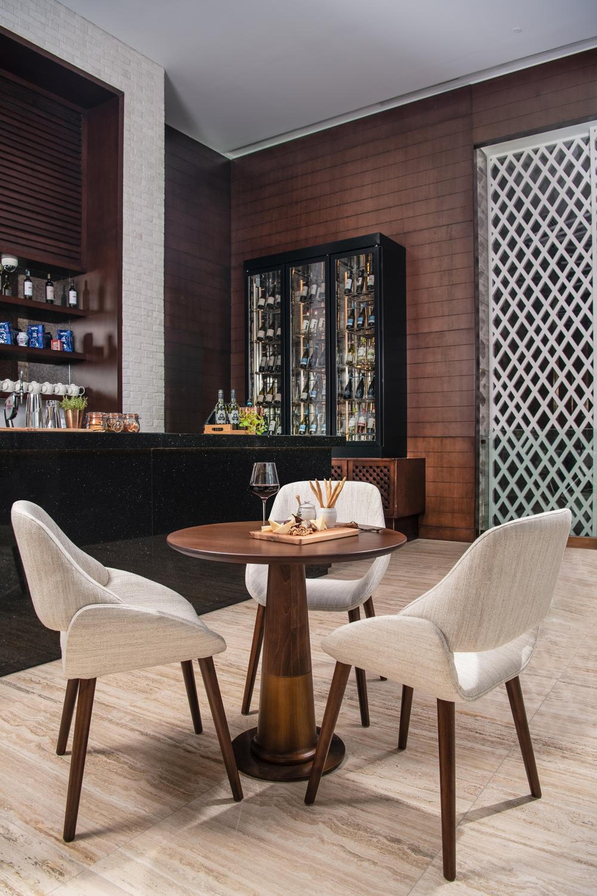Al Jaddaf Rotana Dubai — 27