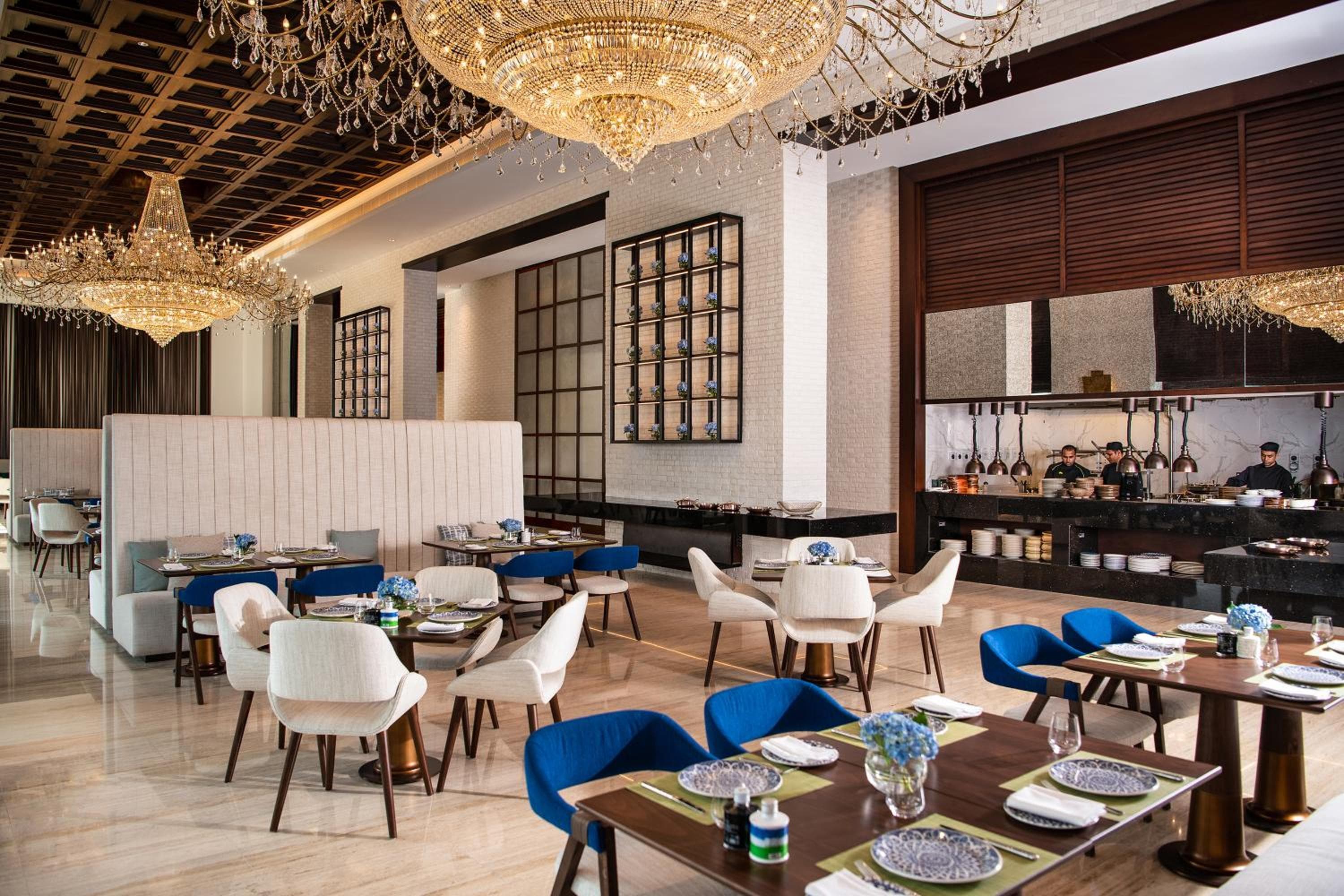 Al Jaddaf Rotana Dubai — 16