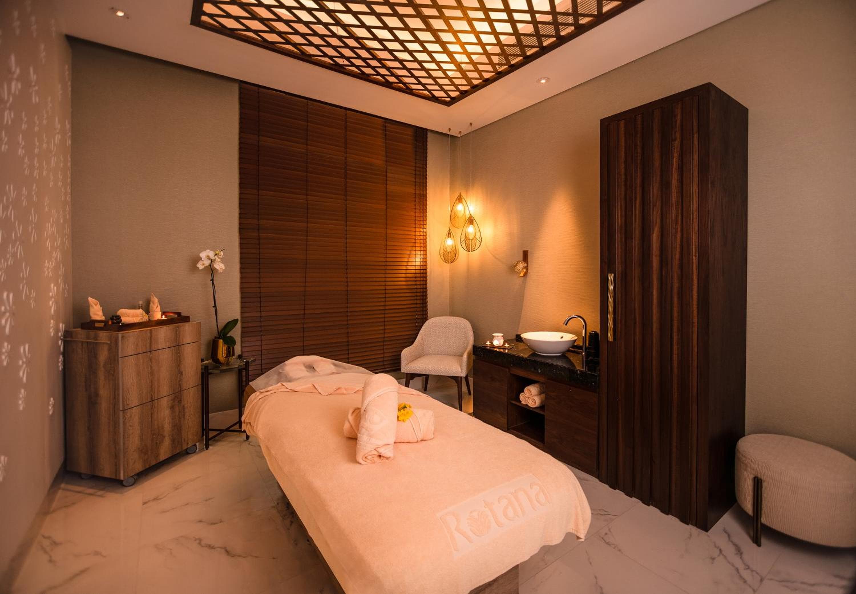 Al Jaddaf Rotana Dubai — 7