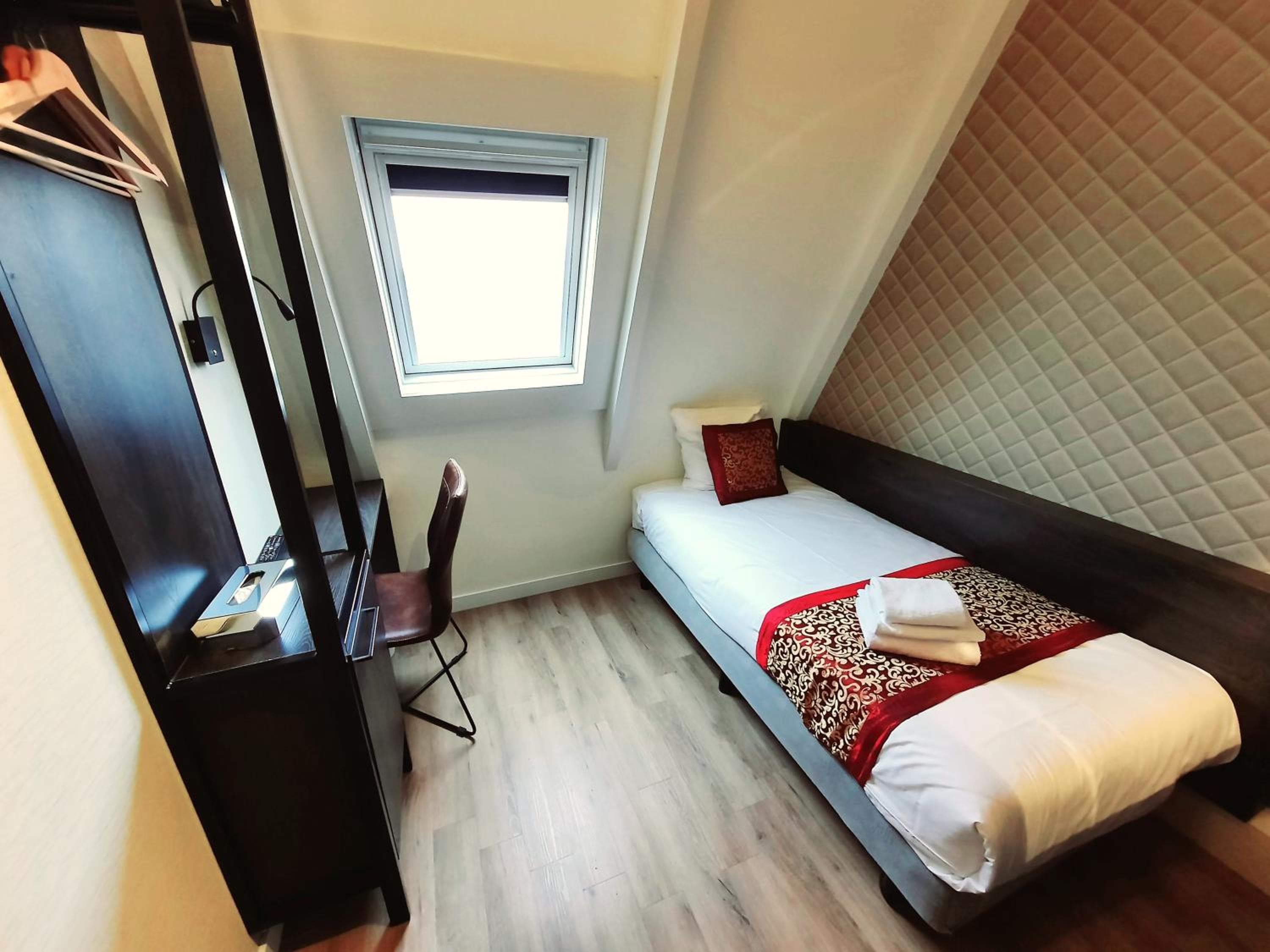 Hotel Washington — 12