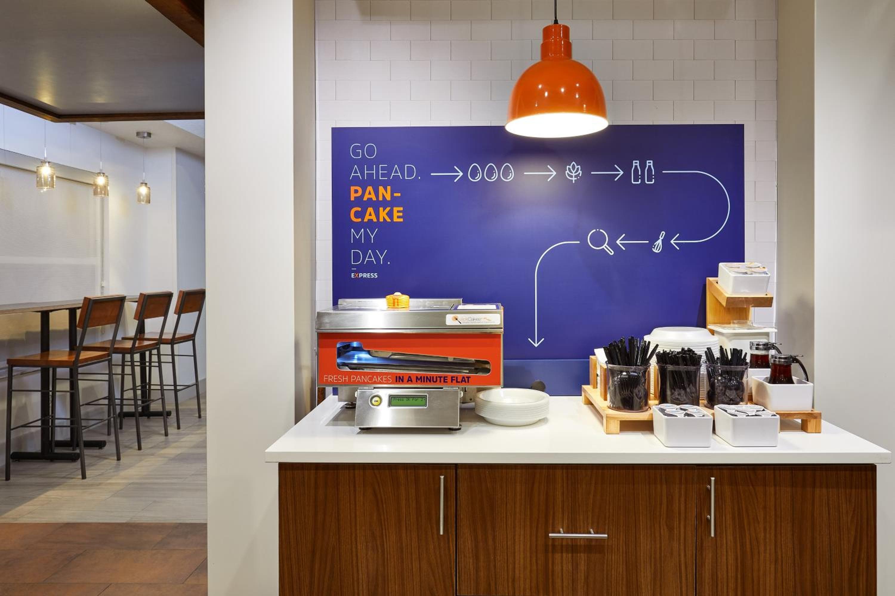 Holiday Inn Express & Suites Orlando International Airport, un hotel IHG — 24