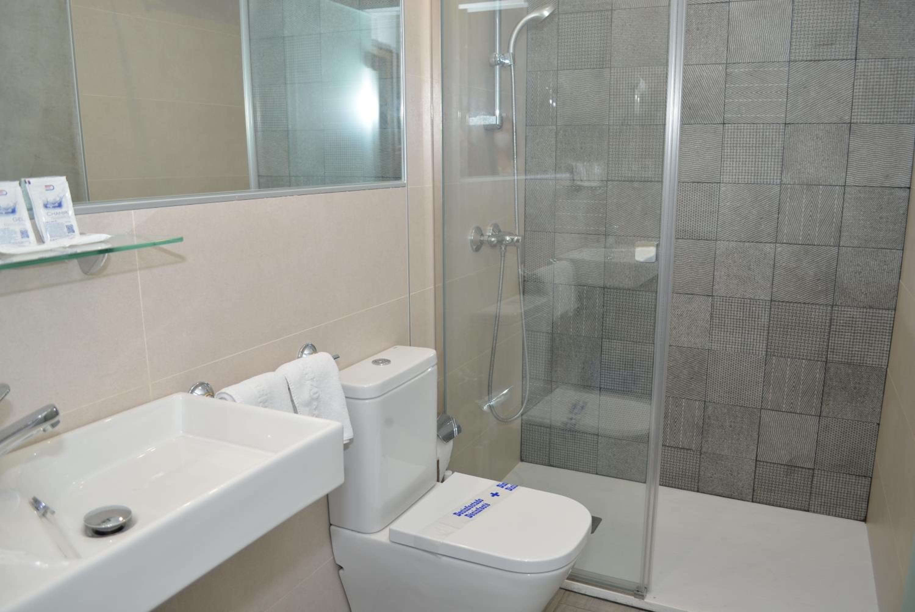 Hostal San Lorenzo — 24