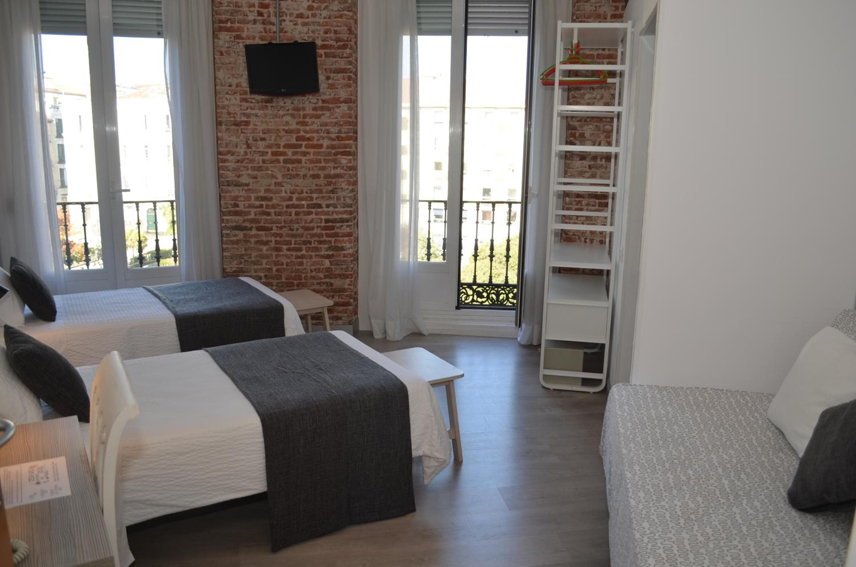 Hostal San Lorenzo — 16