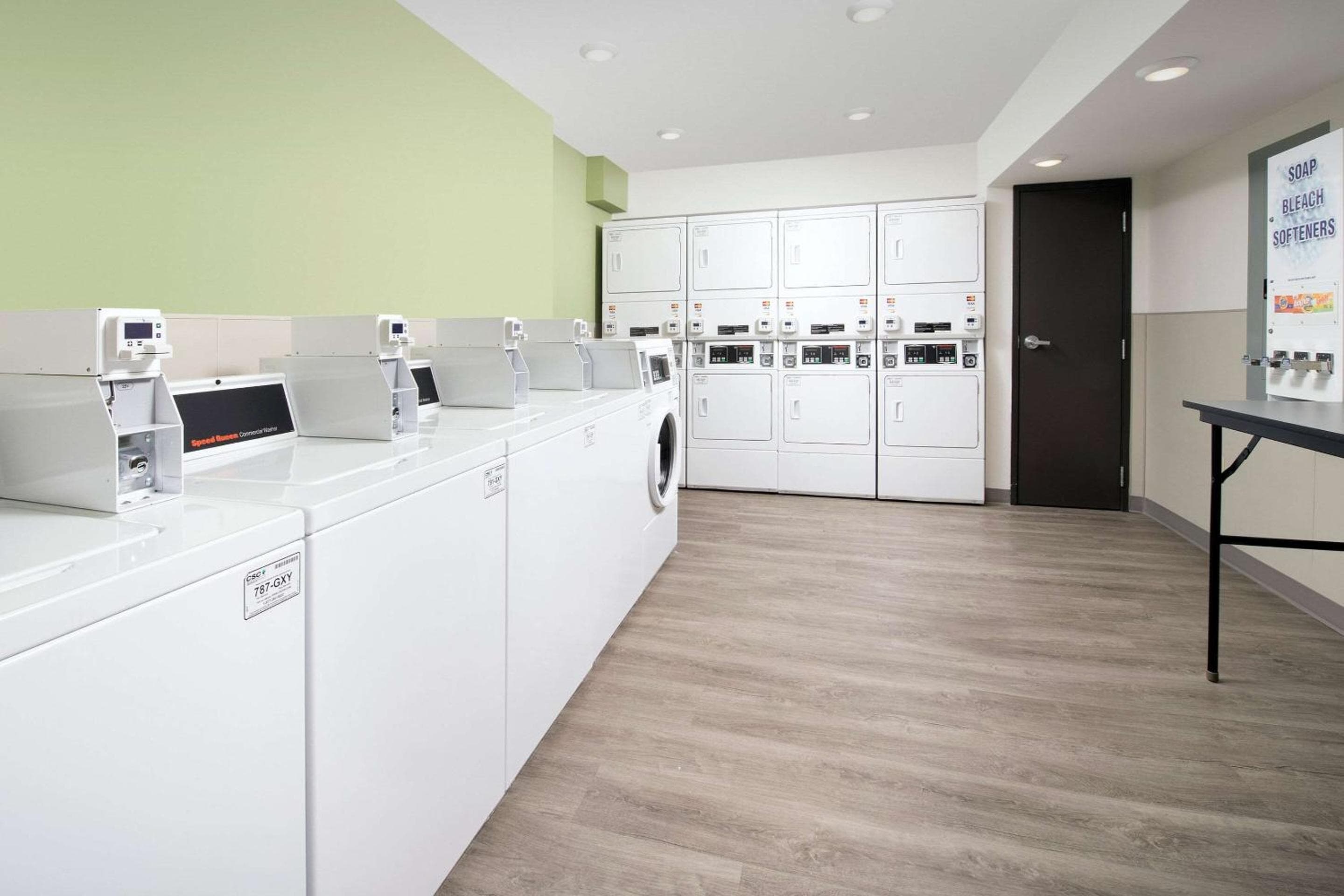 WoodSpring Suites Miami Southwest — 5