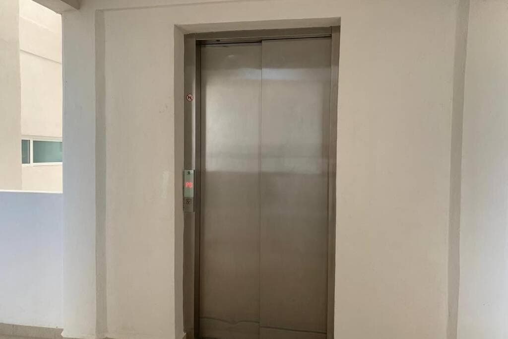 UNICO Y AGRADABLE DTO EN ZONA CENTRO PARA 6 PAX — 9